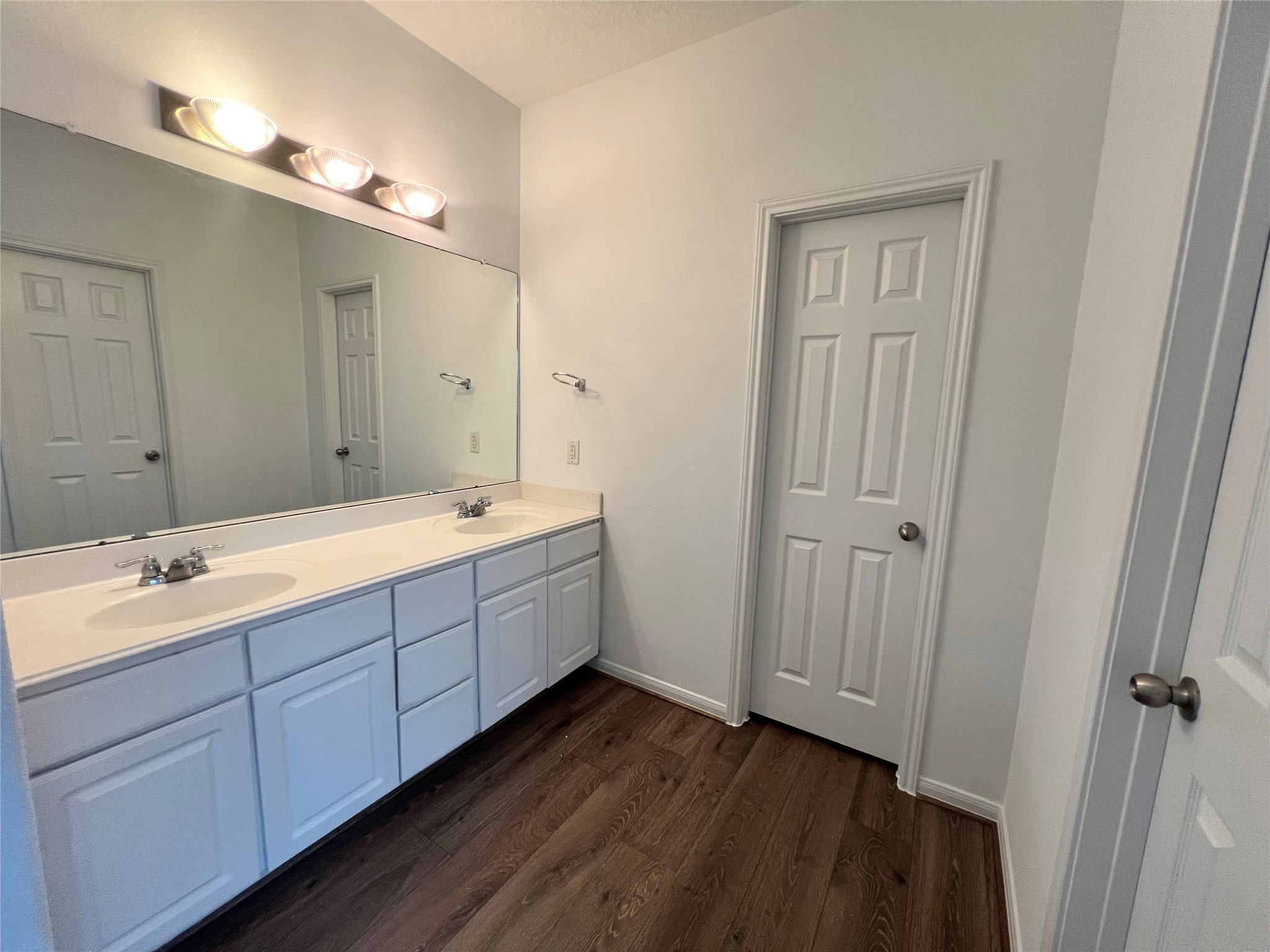 5119 Forest Terrace Drive Property Photo 30