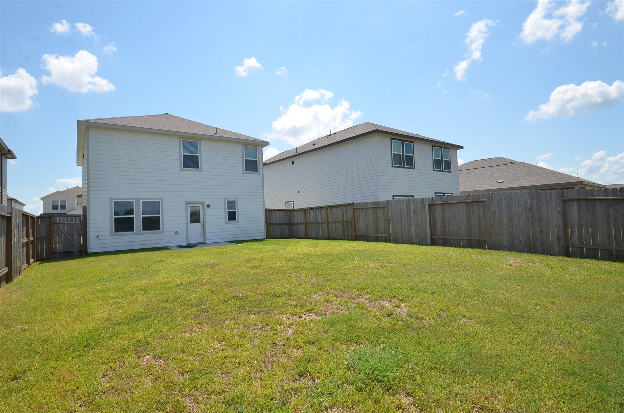 8627 Vacek Crossing Way Property Photo 5