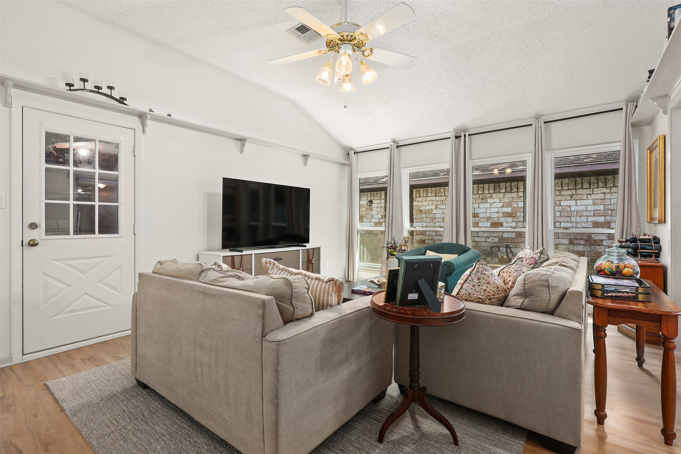 1406 New Orleans Street Property Photo 12