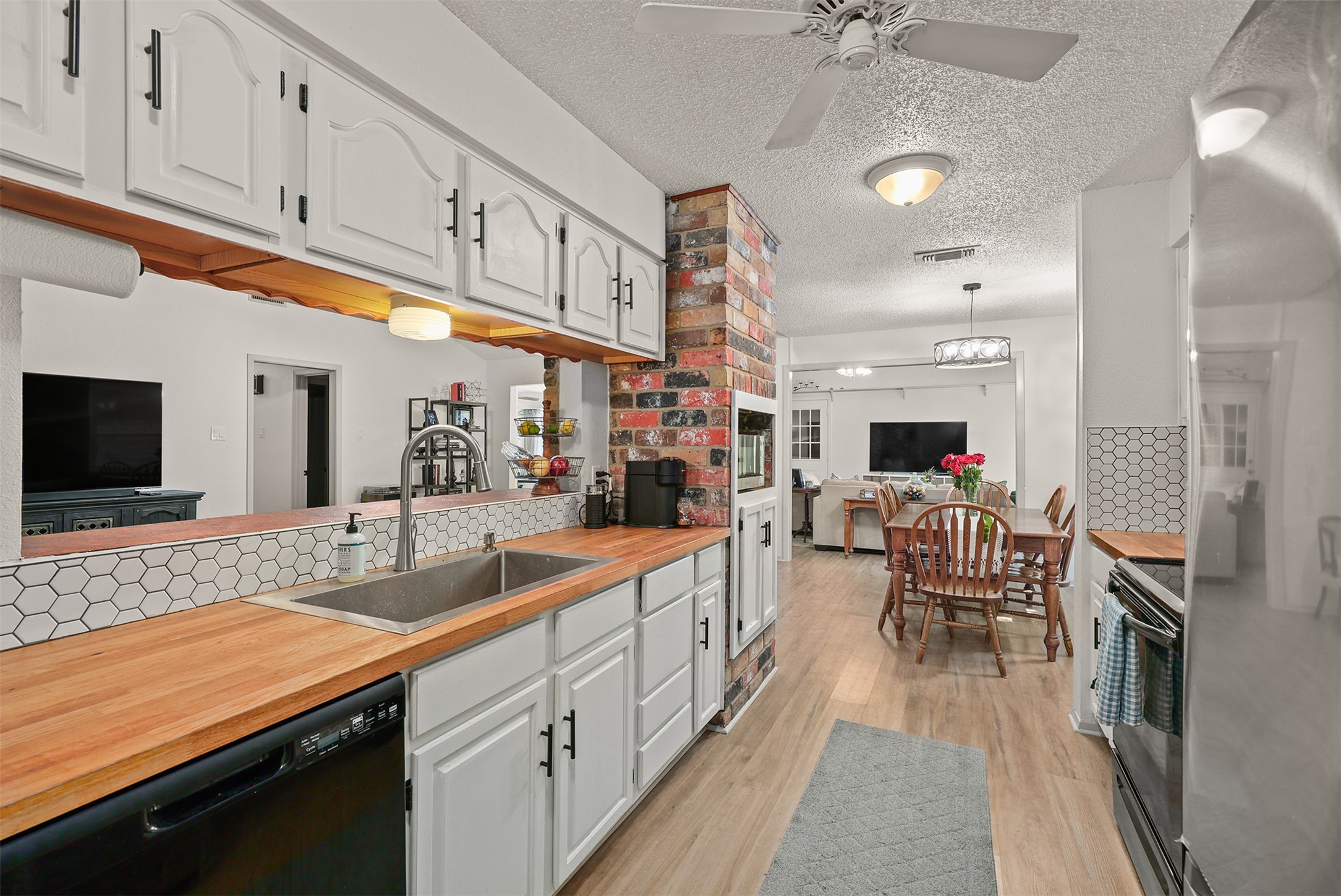 1406 New Orleans Street Property Photo 16