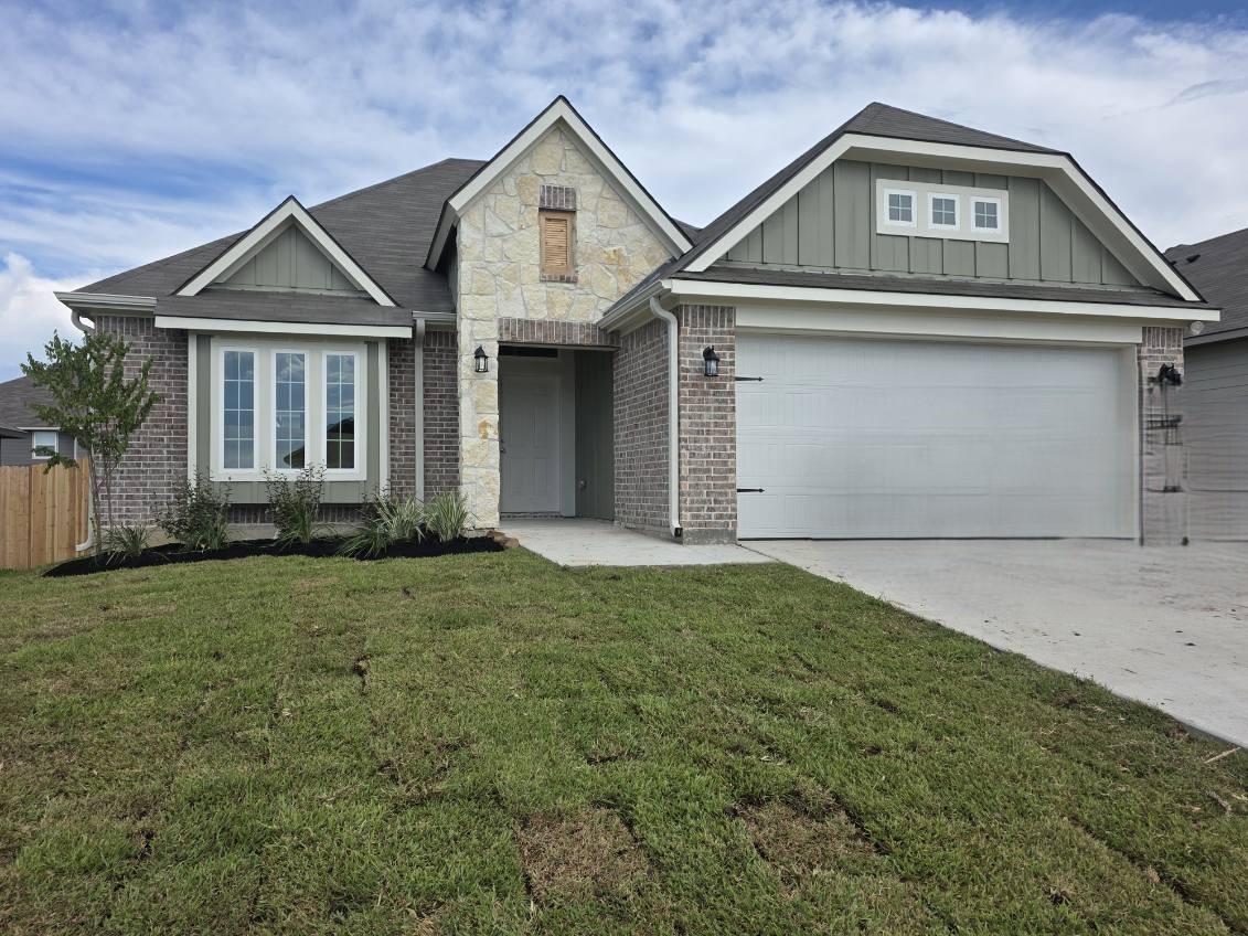 1499 Lake Ridge Drive Property Photo 1