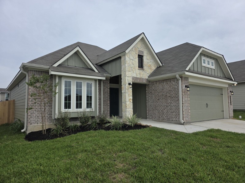 1499 Lake Ridge Drive Property Photo 2
