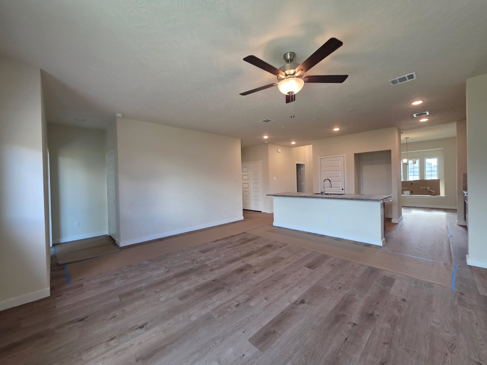1499 Lake Ridge Drive Property Photo 4