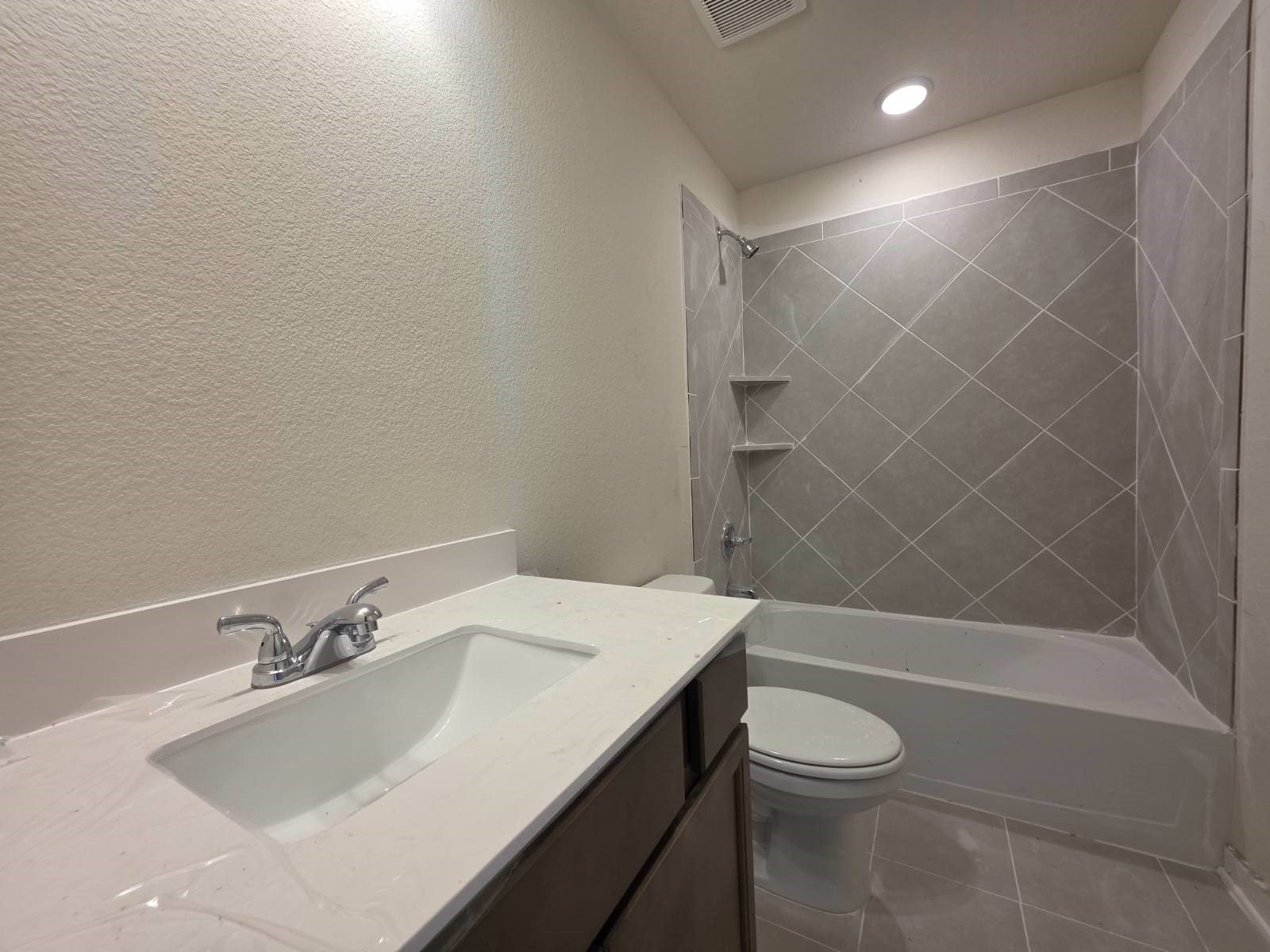 1499 Lake Ridge Drive Property Photo 6