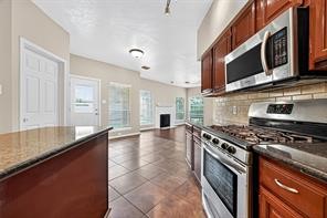 6307 Box Bluff Court Property Photo 24