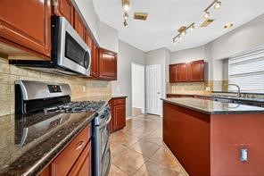 6307 Box Bluff Court Property Photo 25