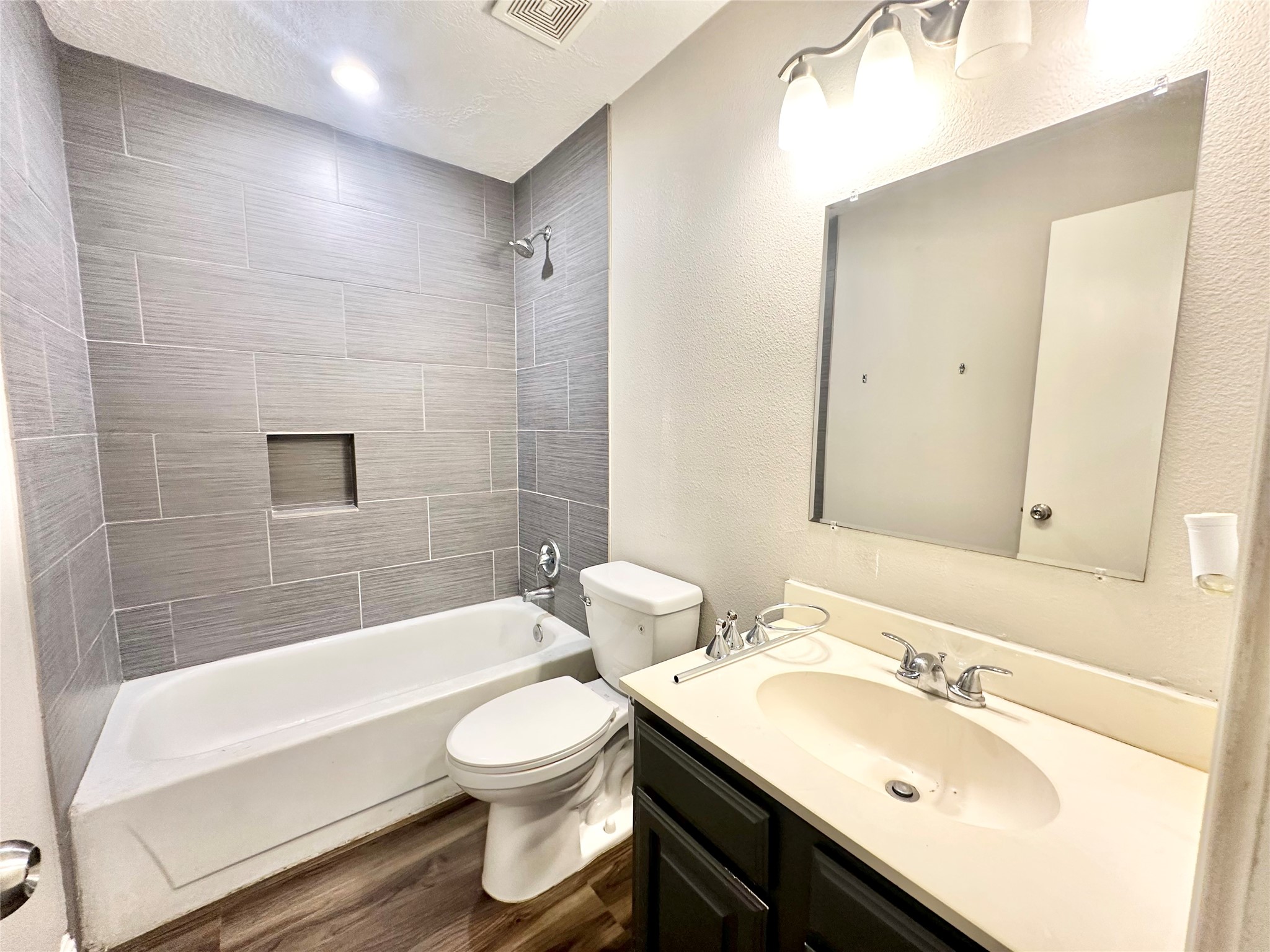 2523 Castle Place Property Photo 17
