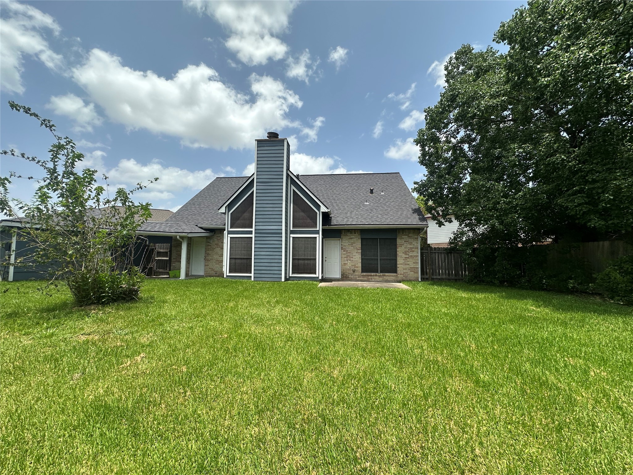 2523 Castle Place Property Photo 28