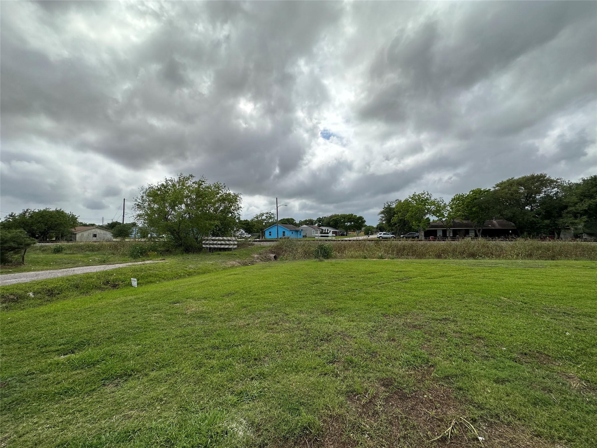 626 W 7th Street Property Photo 10