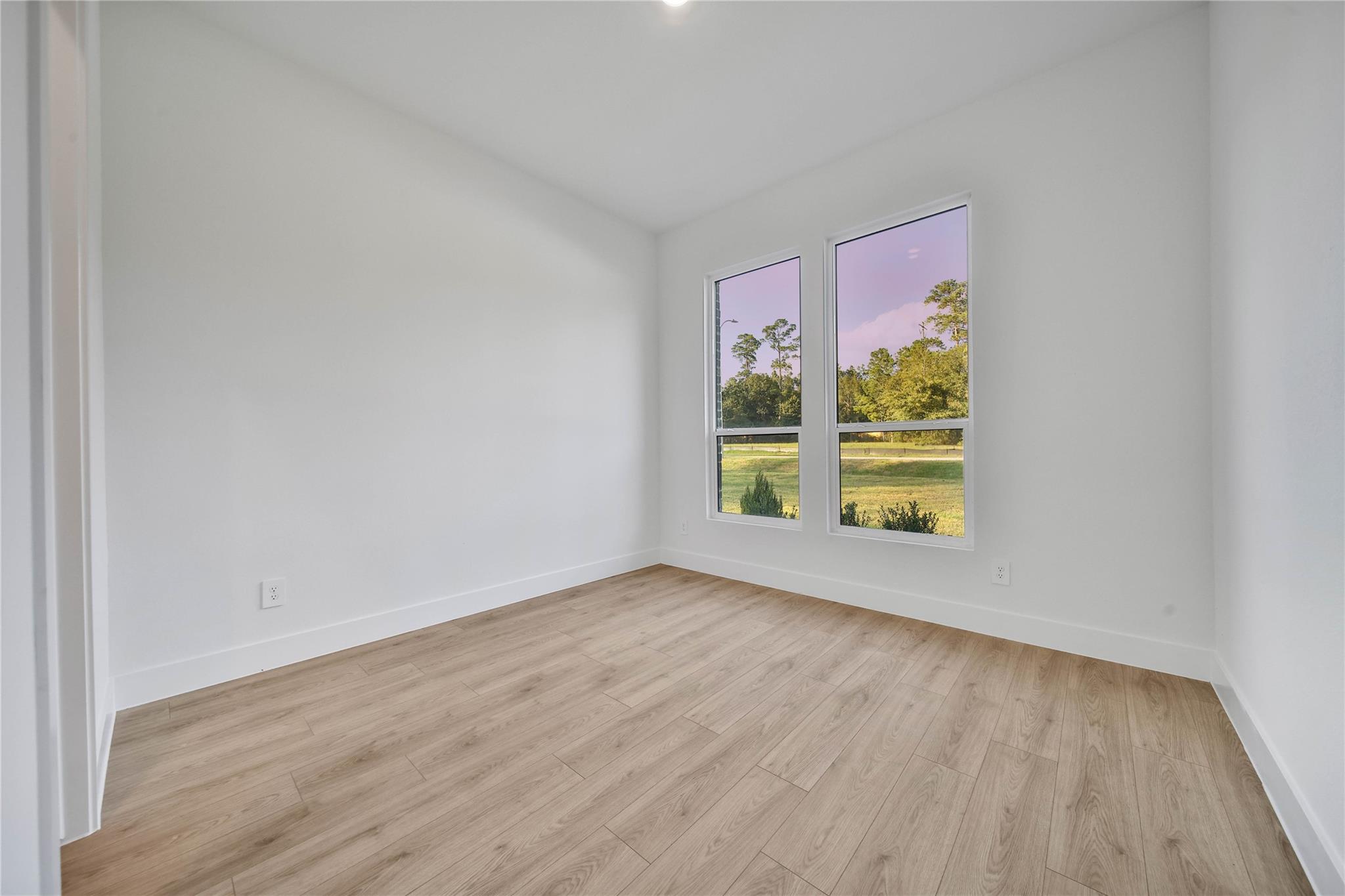 343 Louvenia Court Property Photo 27