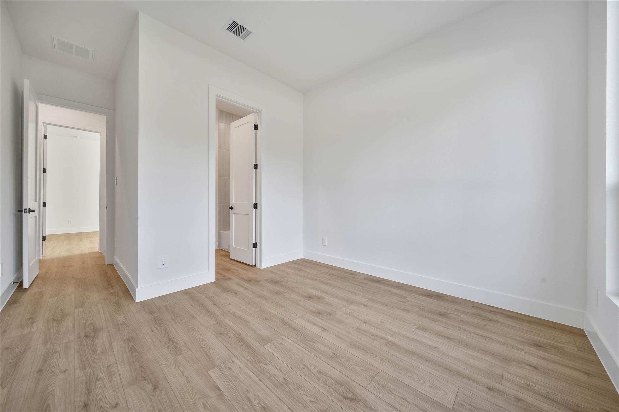 343 Louvenia Court Property Photo 28