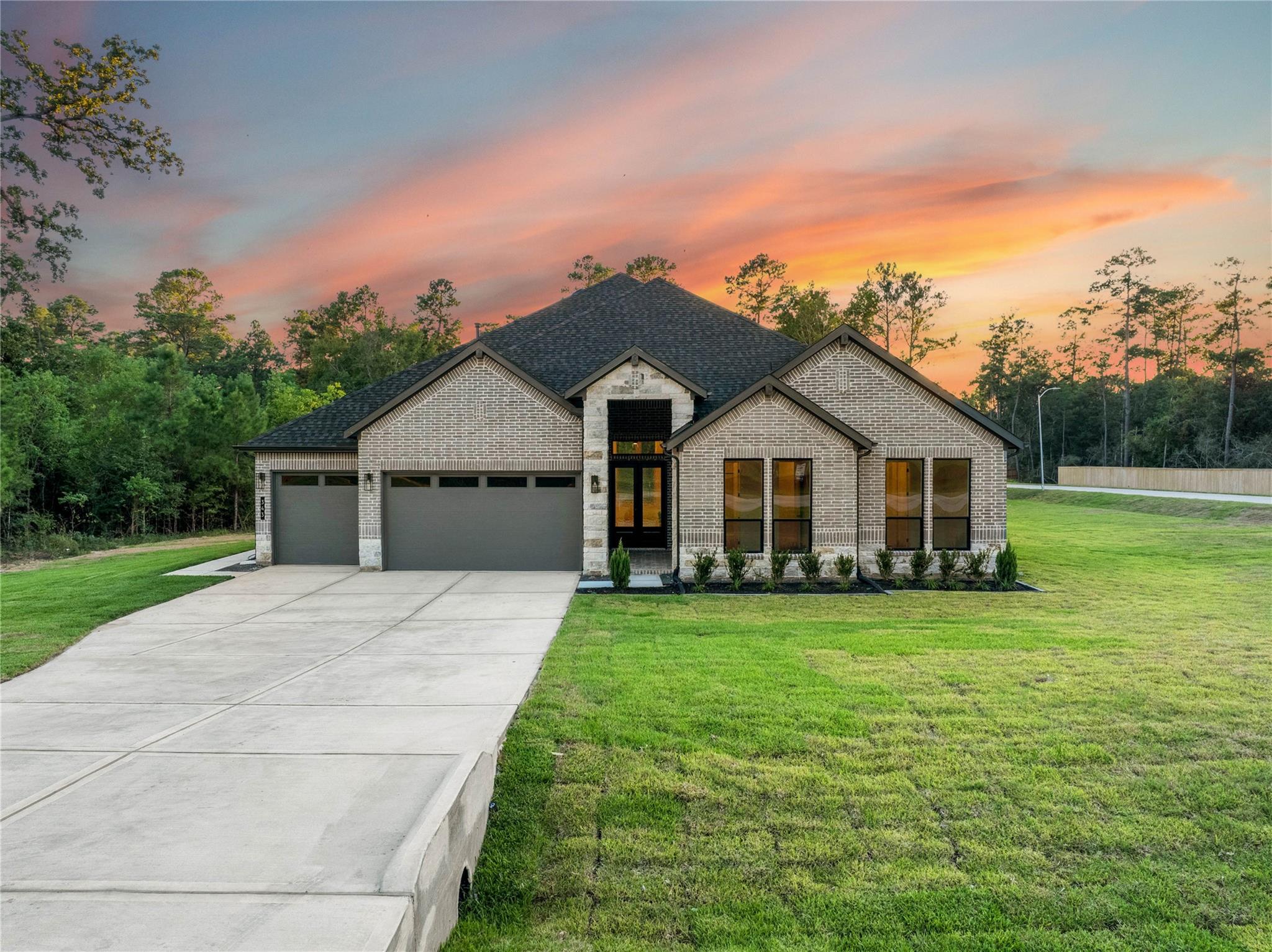 343 Louvenia Court Property Photo 47