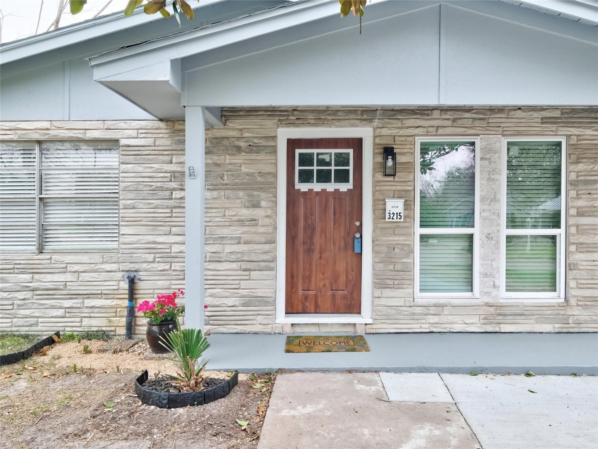 3215 Soway Street Property Photo 24