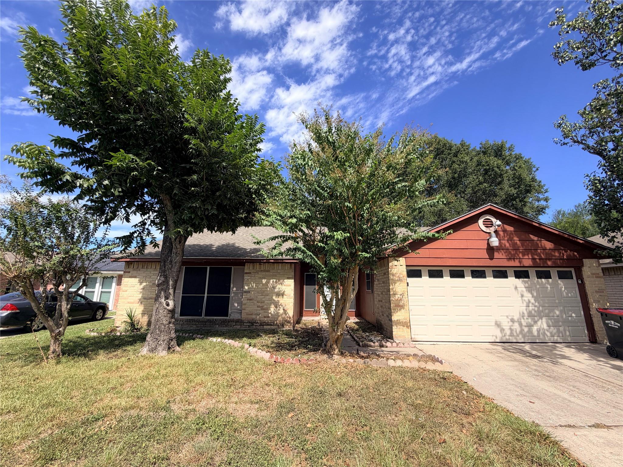 2731 Flintrock Circle Property Photo 1