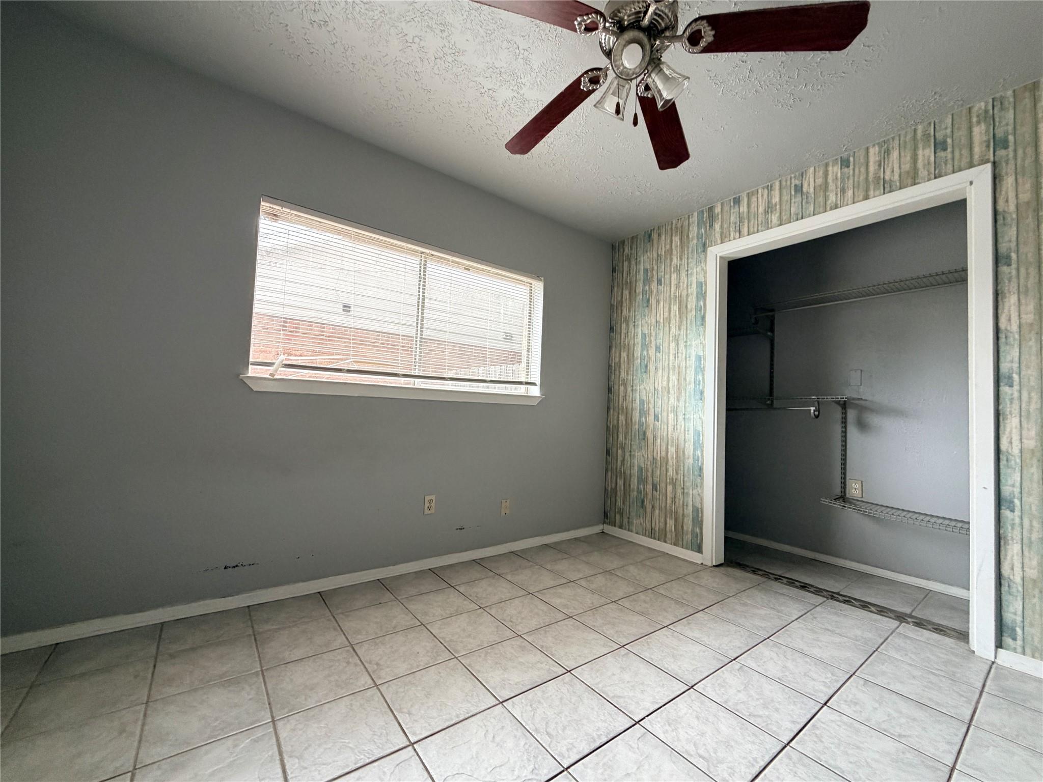 2731 Flintrock Circle Property Photo 16