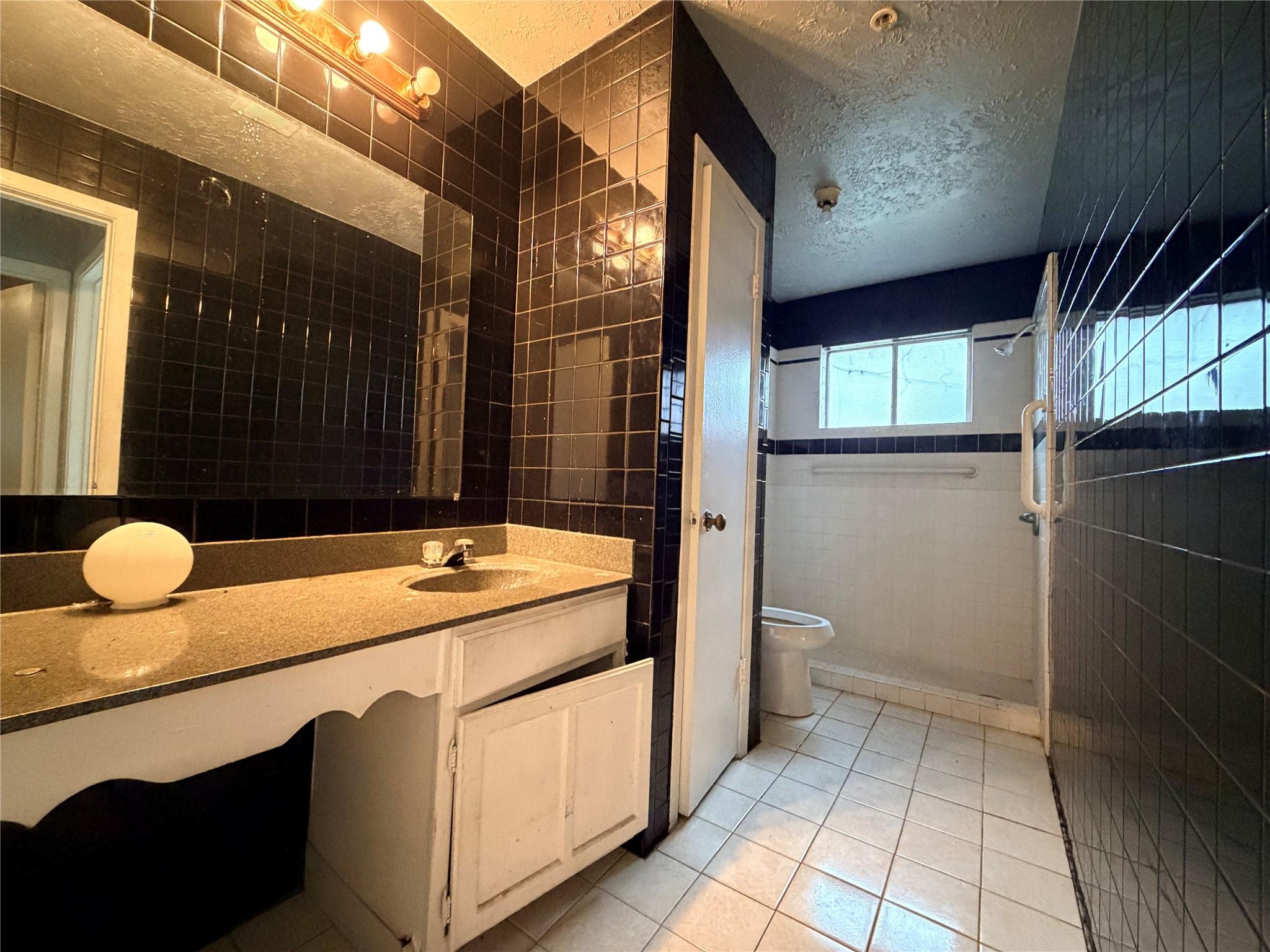 2731 Flintrock Circle Property Photo 19