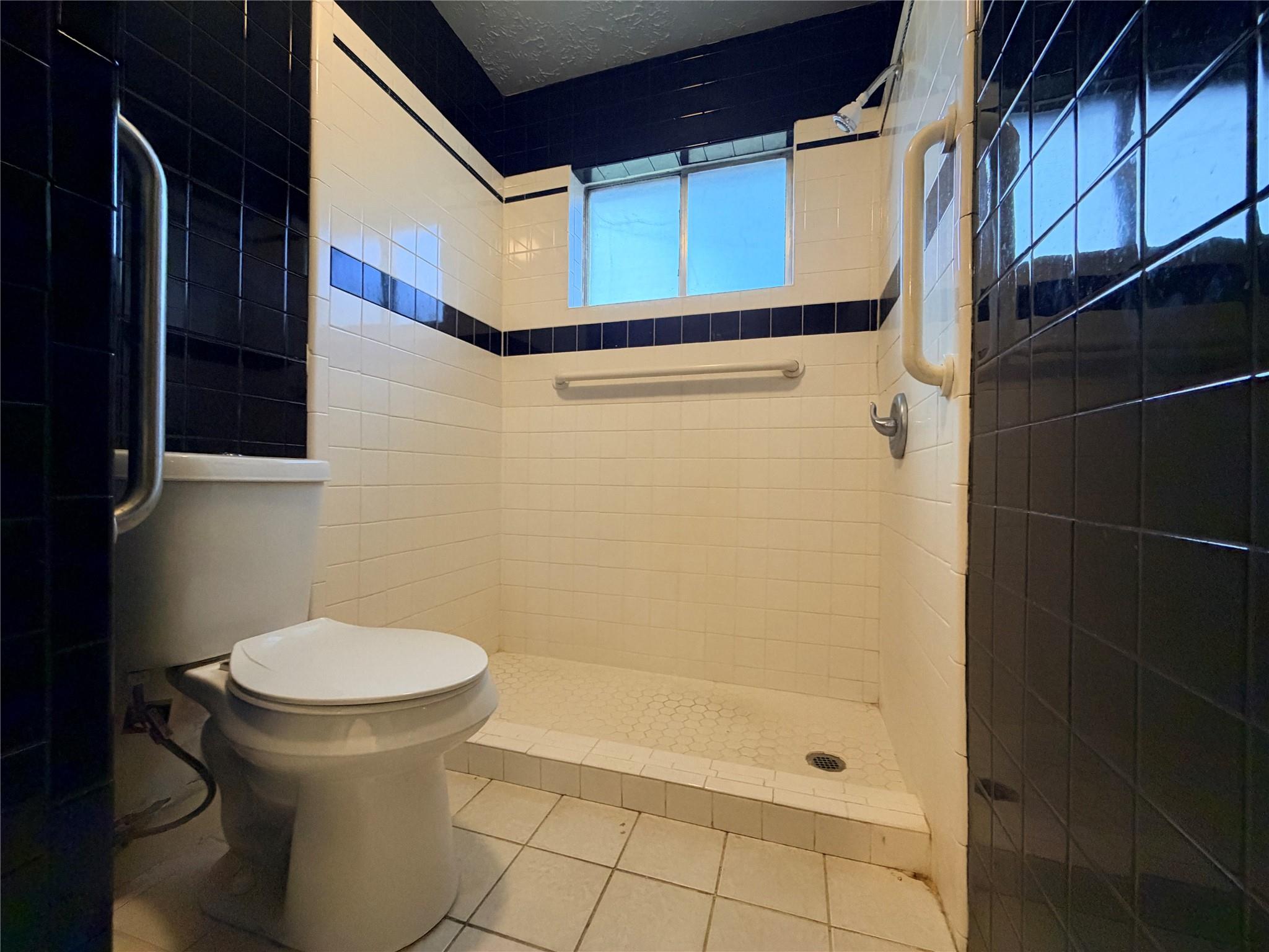 2731 Flintrock Circle Property Photo 20