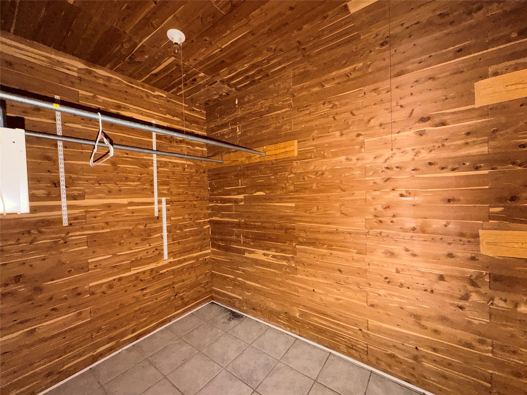 2731 Flintrock Circle Property Photo 24