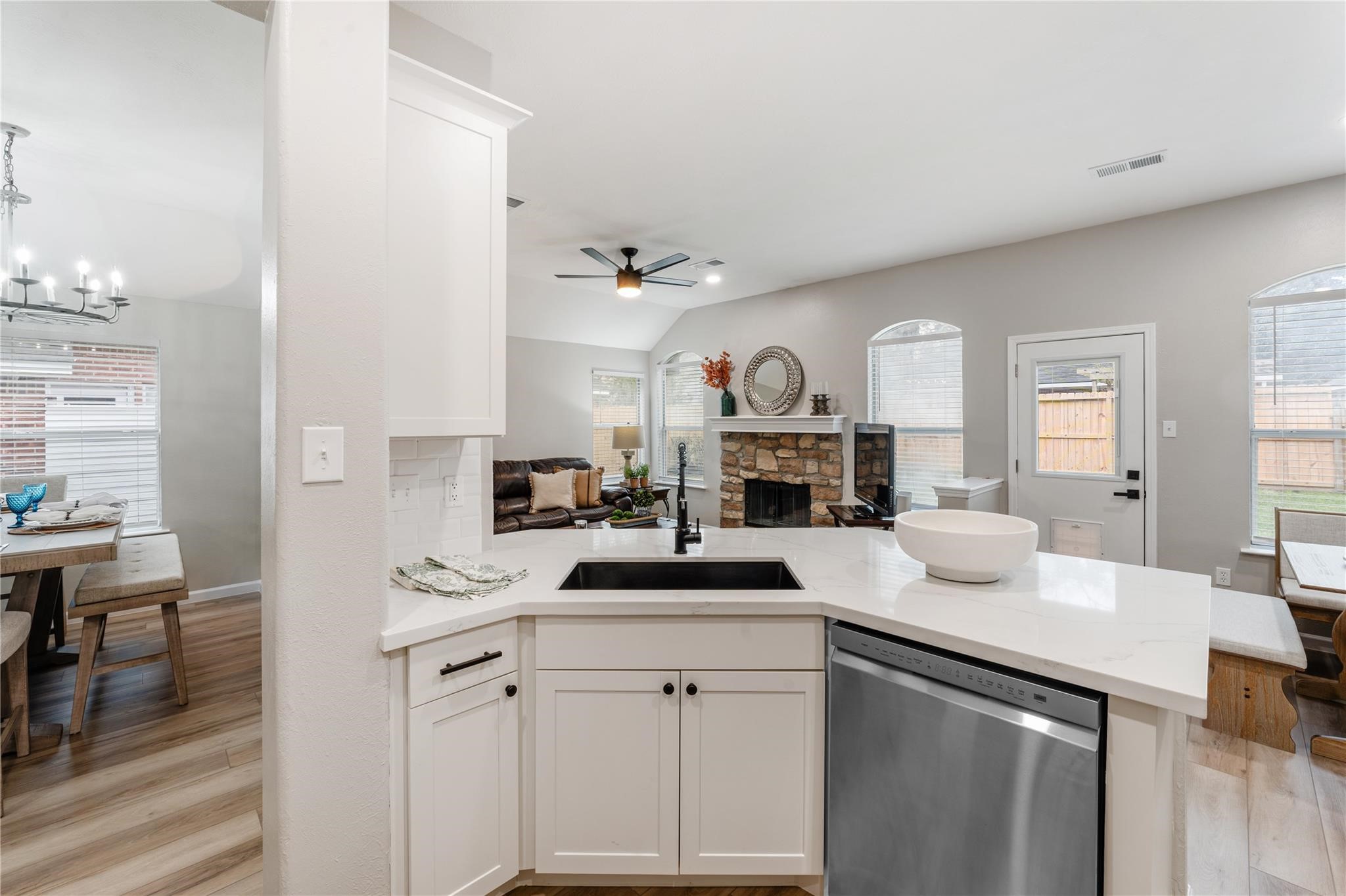 29 Cypress Bayou Court Property Photo 6