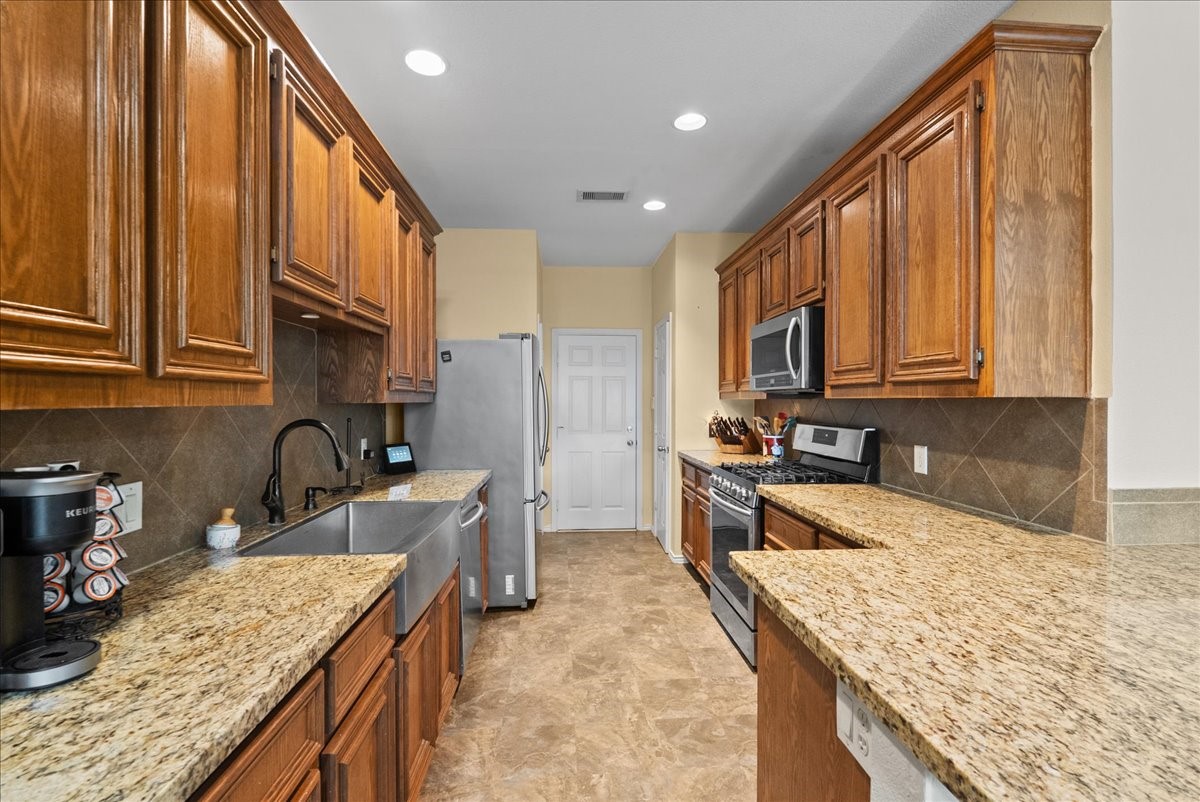 838 San Jacinto Circle Property Photo 10