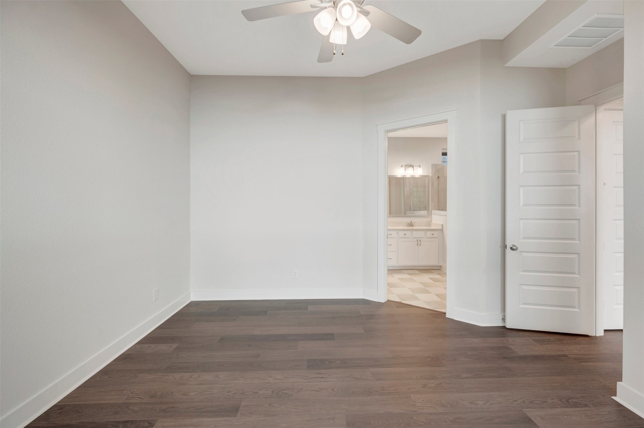 16734 Vibrant Avenue Property Photo 34