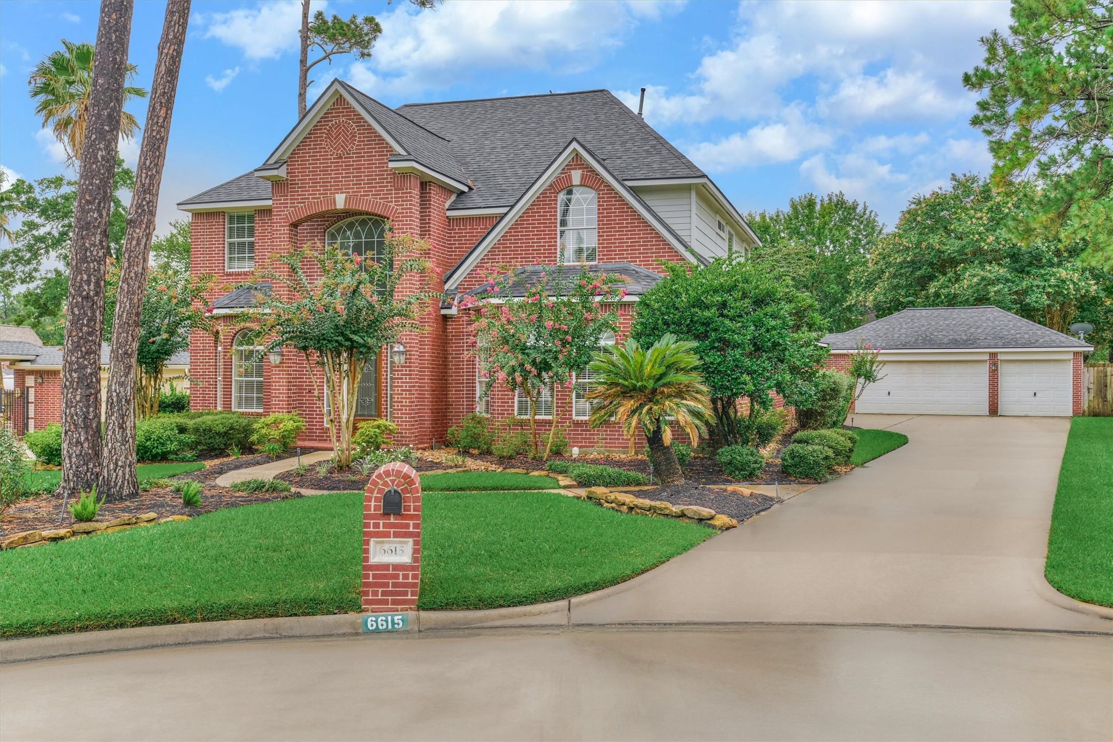 6615 Haughton Drive Property Photo 1