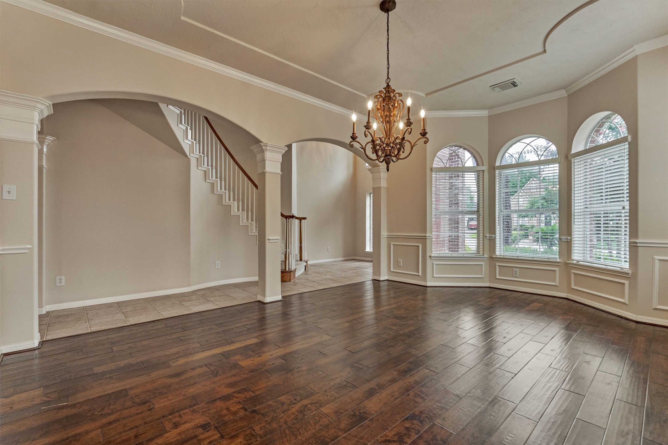 6615 Haughton Drive Property Photo 10
