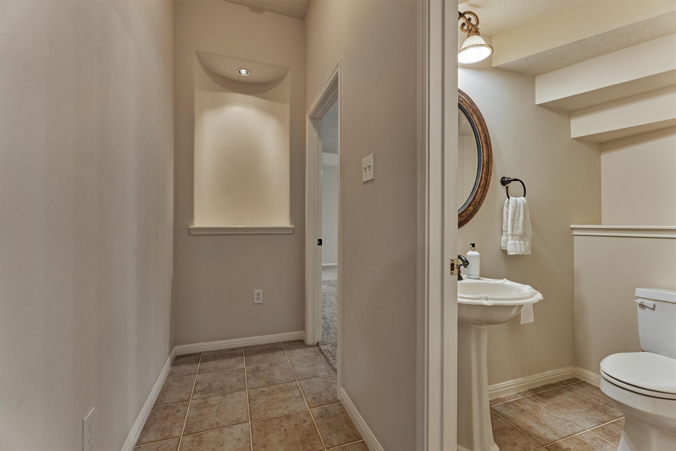 6615 Haughton Drive Property Photo 11