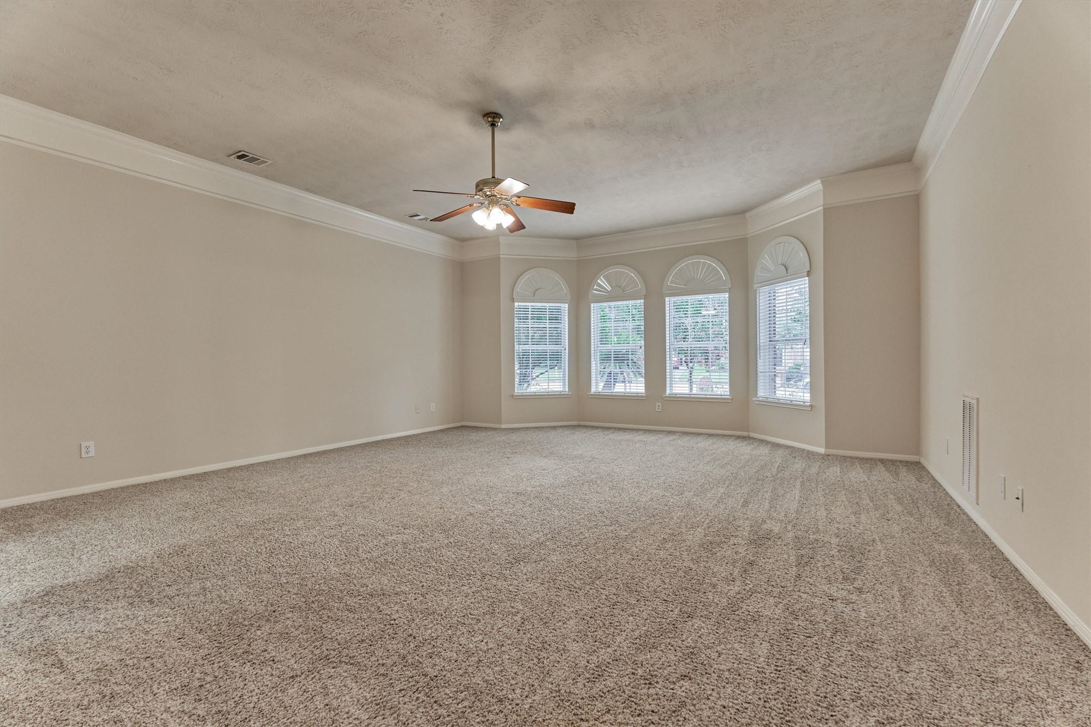 6615 Haughton Drive Property Photo 13