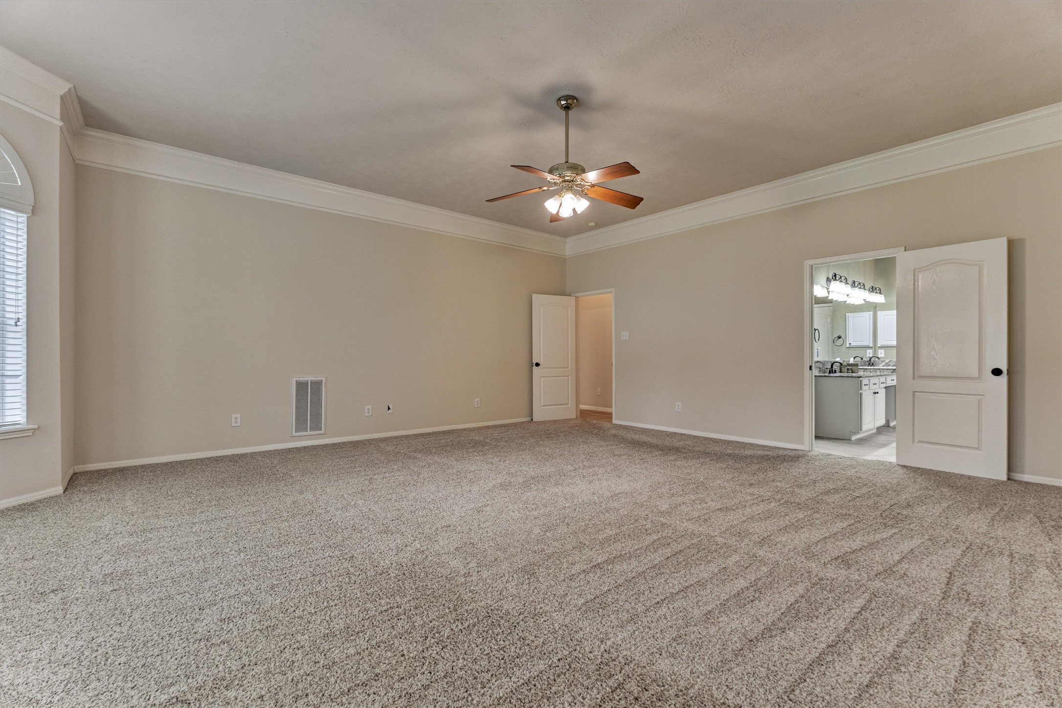 6615 Haughton Drive Property Photo 15