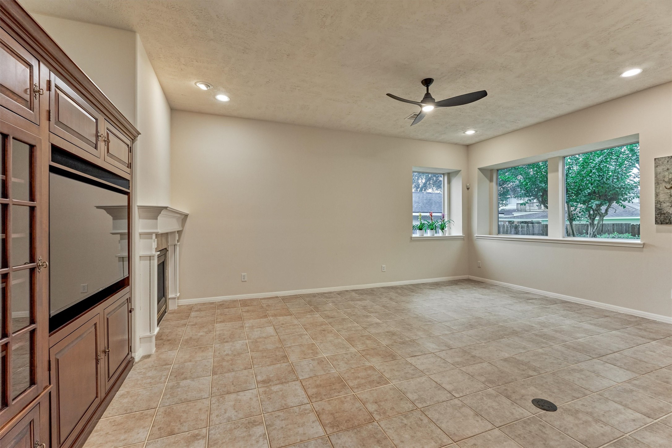 6615 Haughton Drive Property Photo 20