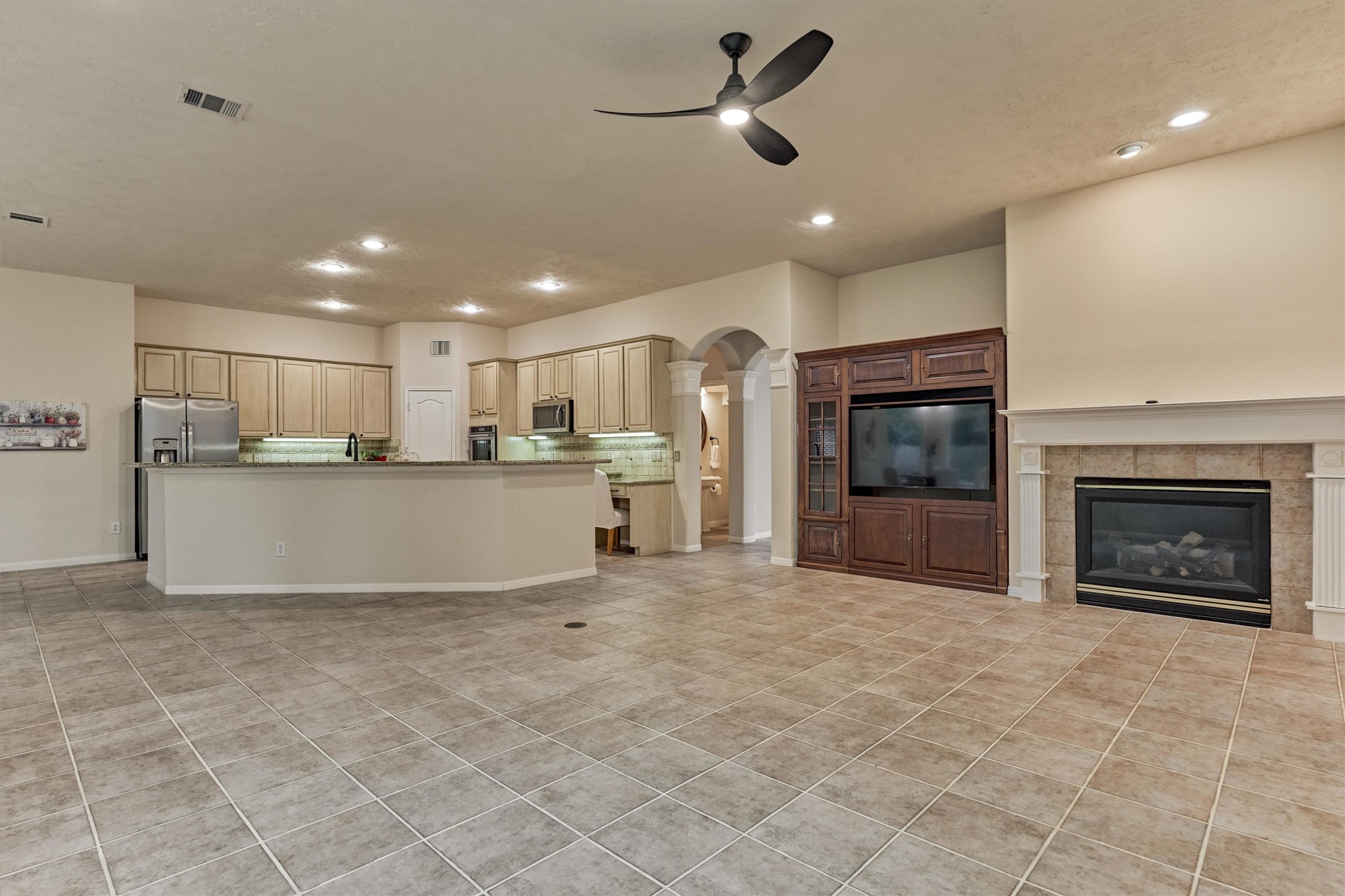 6615 Haughton Drive Property Photo 22