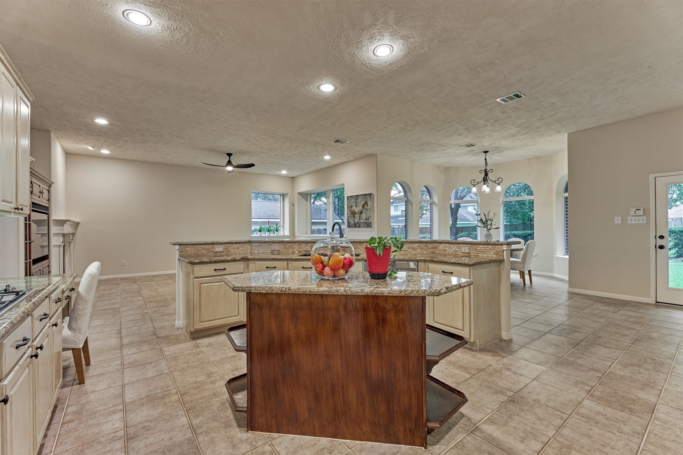 6615 Haughton Drive Property Photo 27