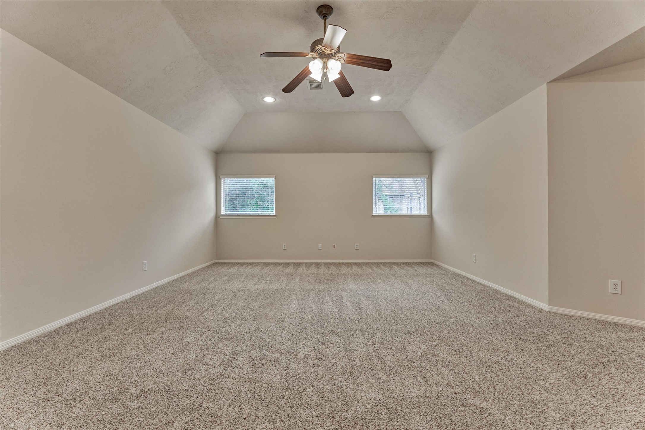 6615 Haughton Drive Property Photo 33