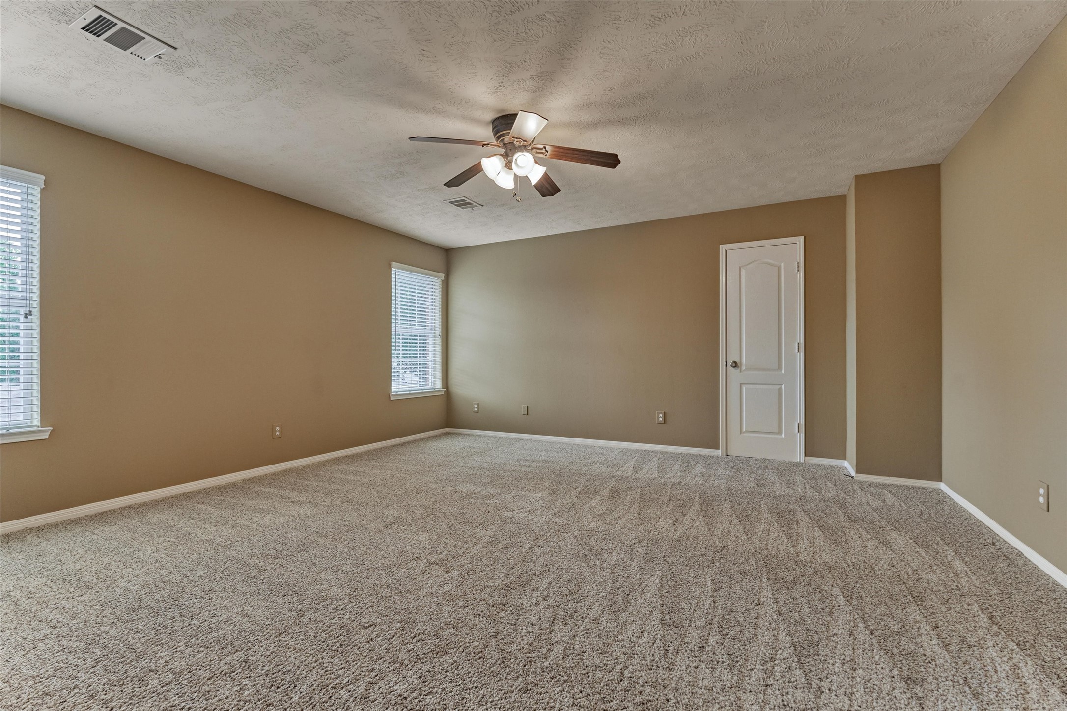 6615 Haughton Drive Property Photo 37
