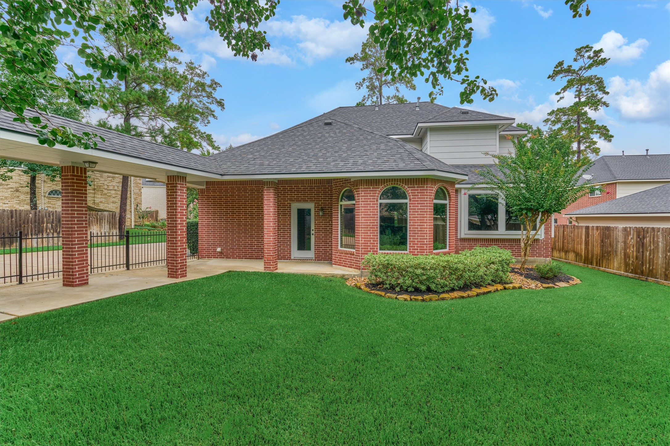 6615 Haughton Drive Property Photo 49
