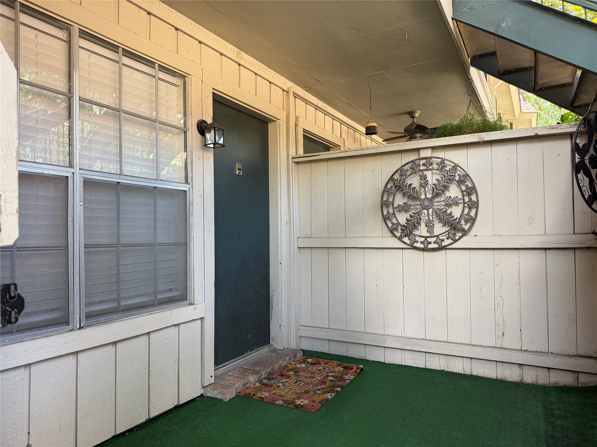 845 Augusta Drive 11 Property Photo 3