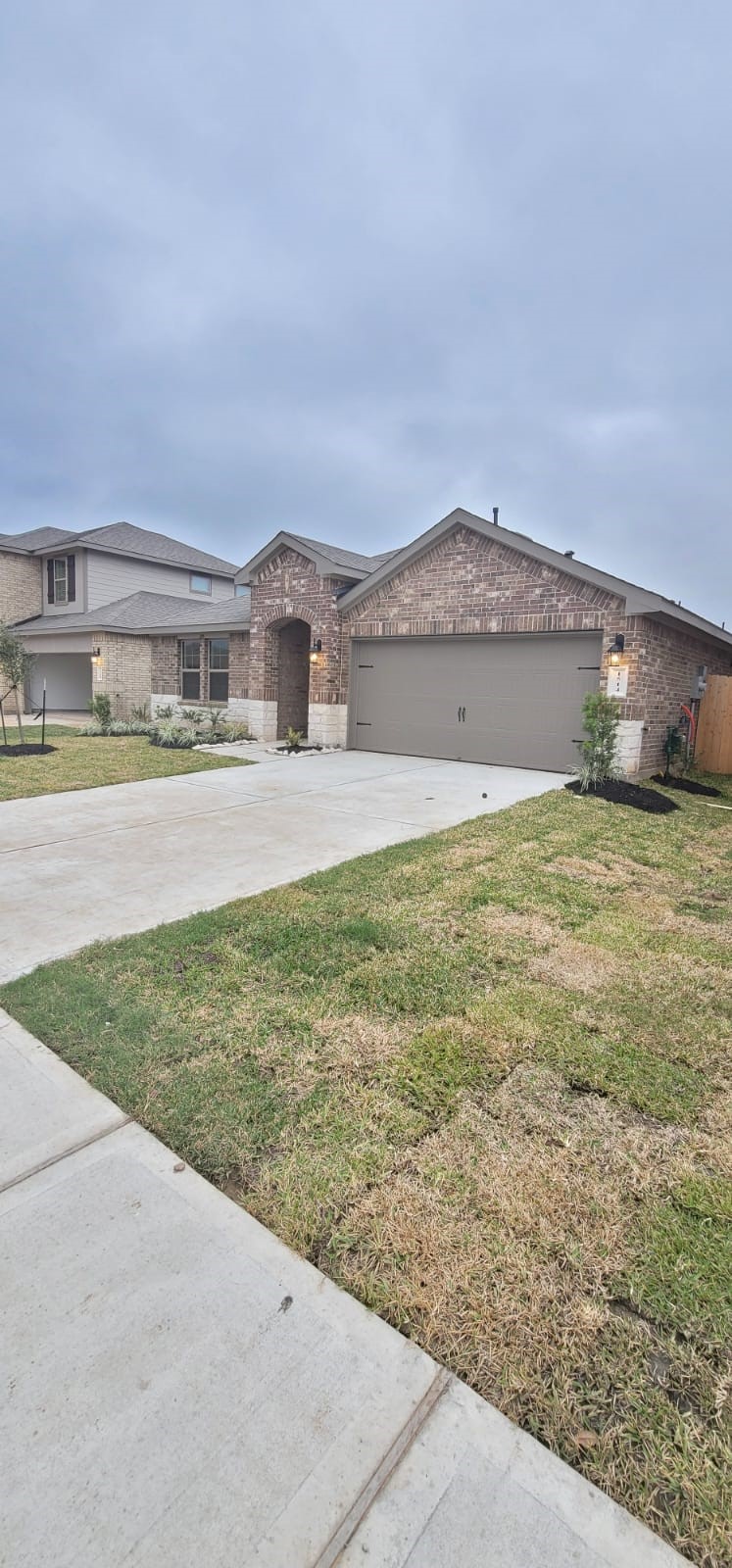 1514 Maple Ridge Drive Property Photo 1
