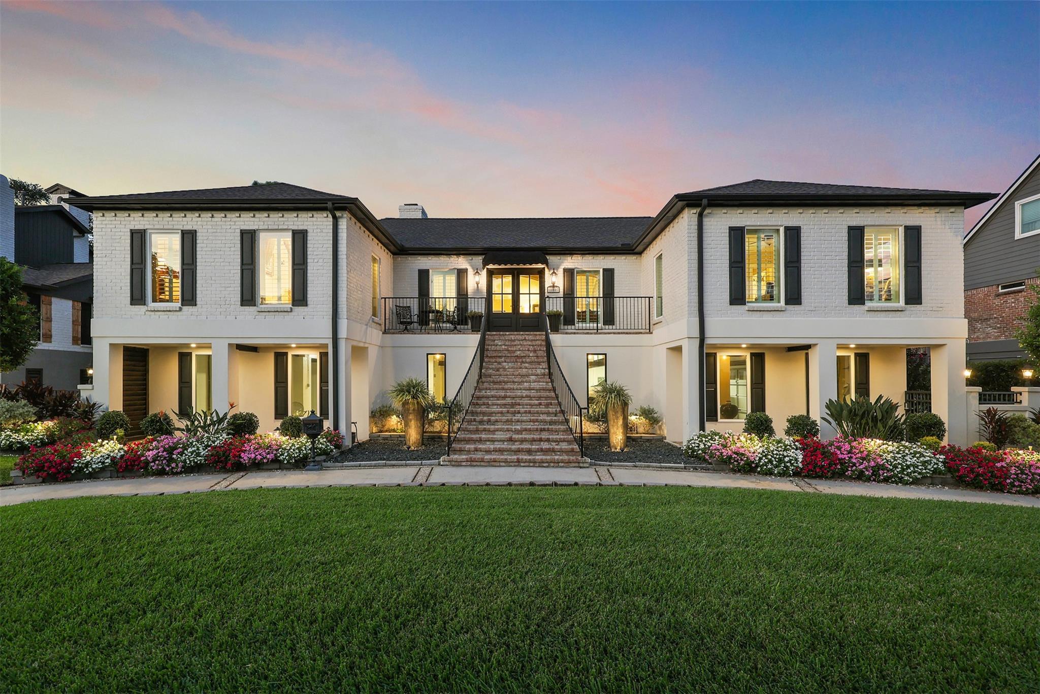18607 Point Lookout Drive, Nassau Bay Tx 77058 Property Photo 1