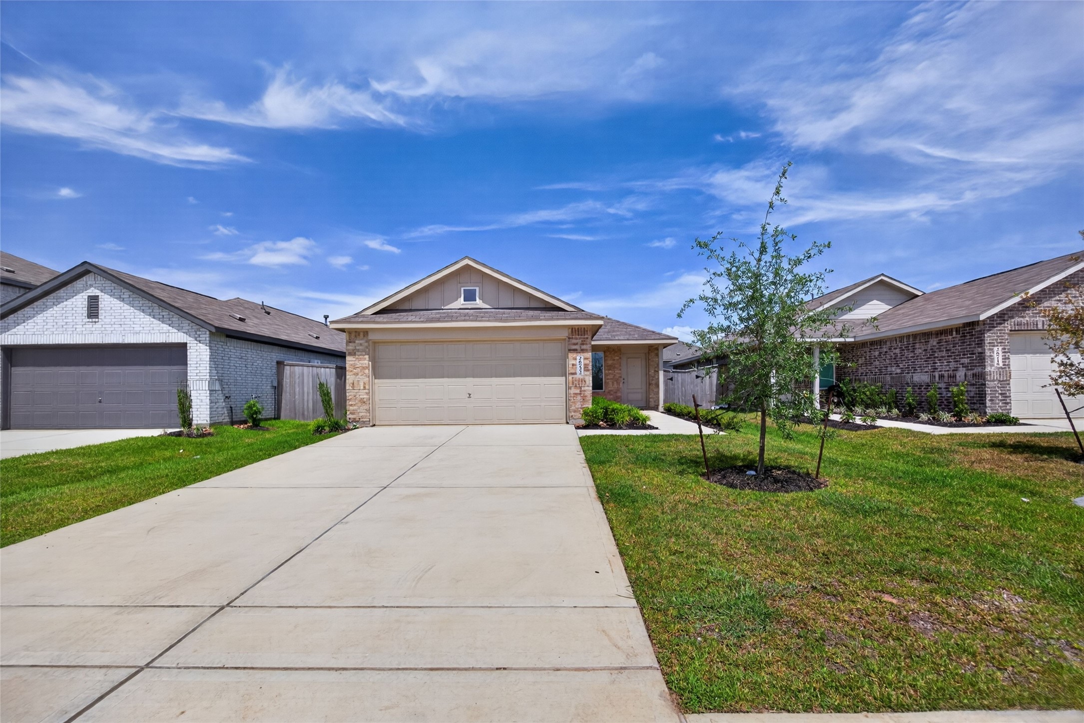26722 Cascade Sunrise Street Property Photo 1