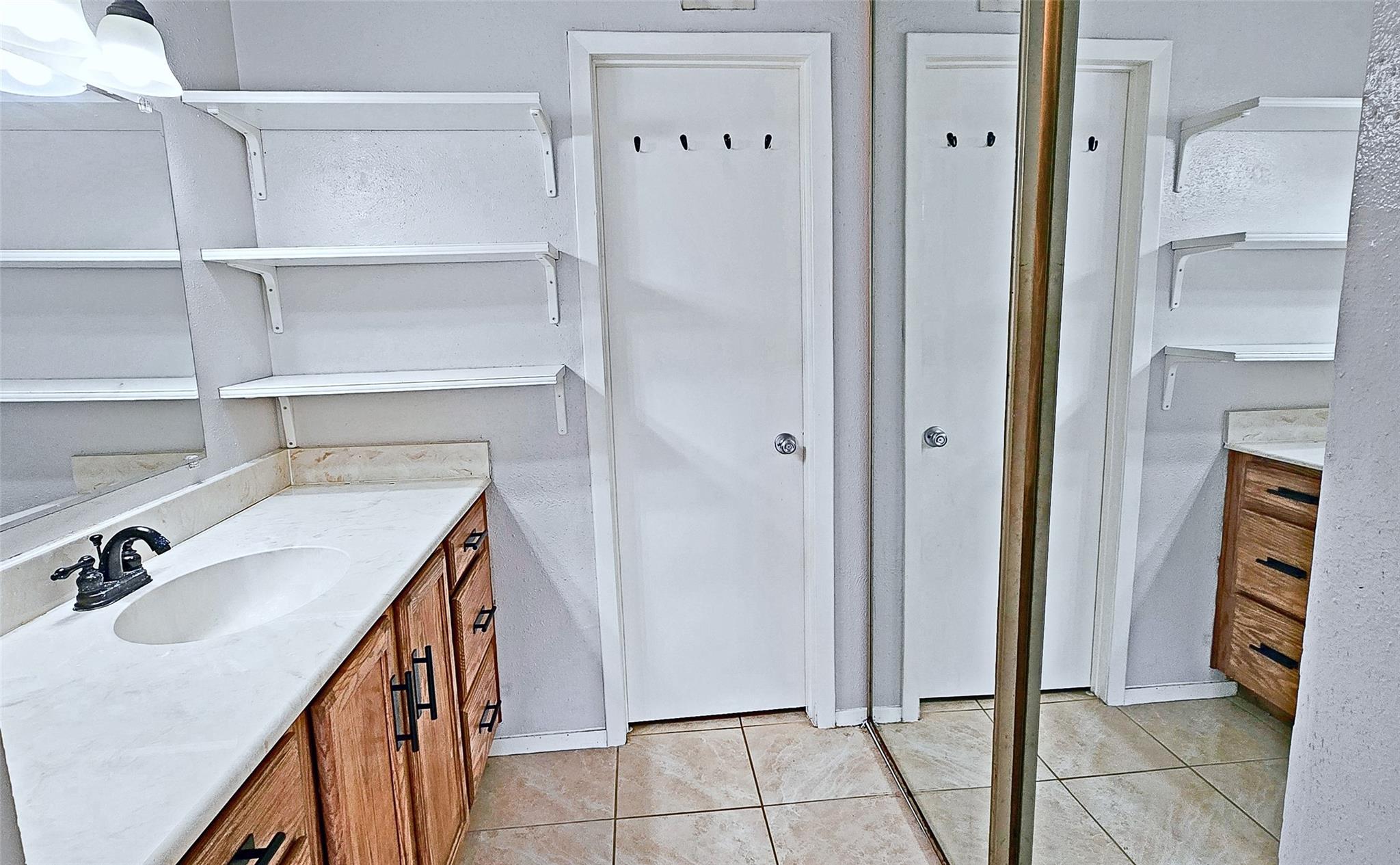 12212 Coppertree Lane # 122, Houston Tx 77035 Property Photo 11