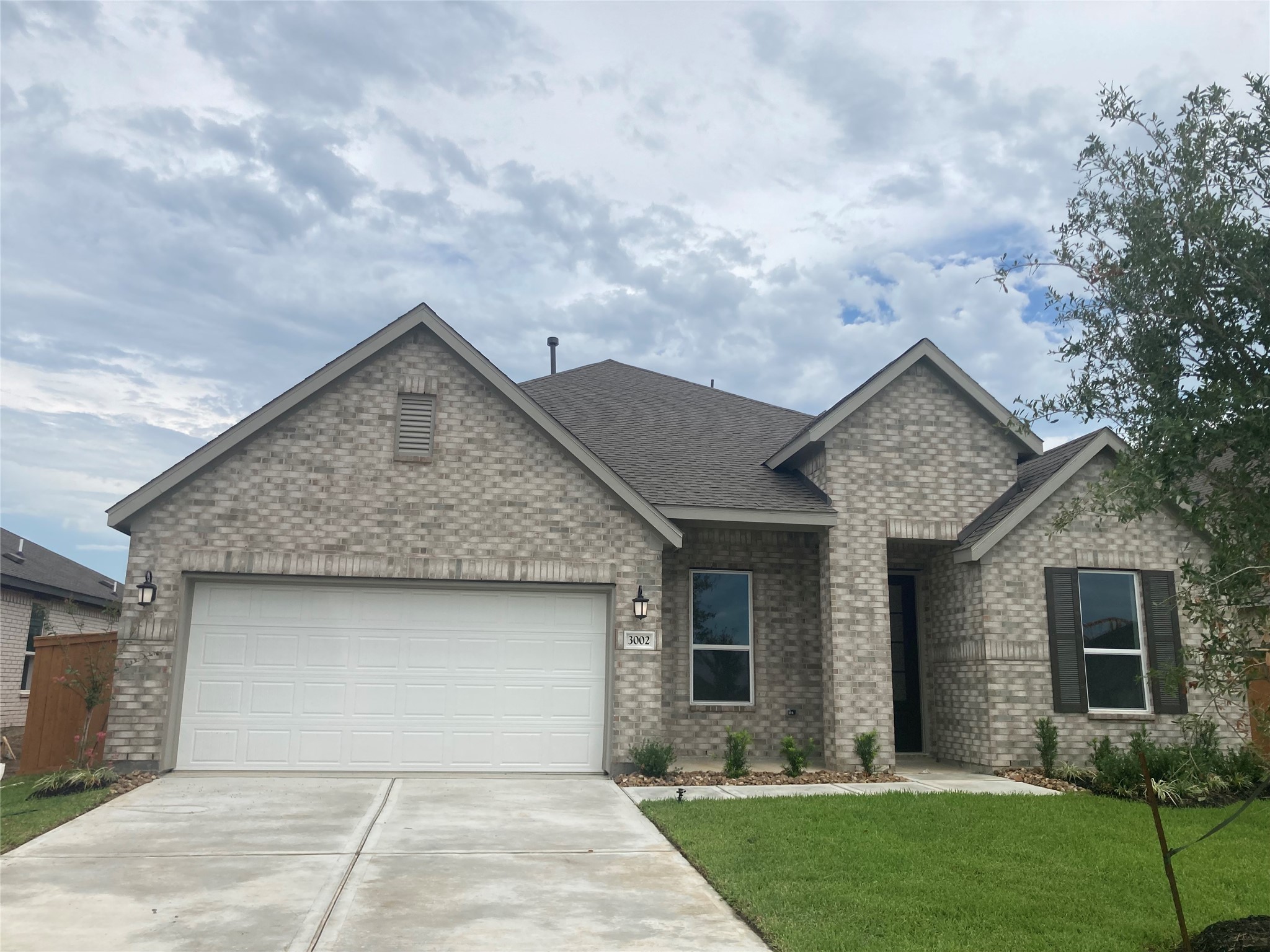3002 Palm Branch Drive Property Photo 1