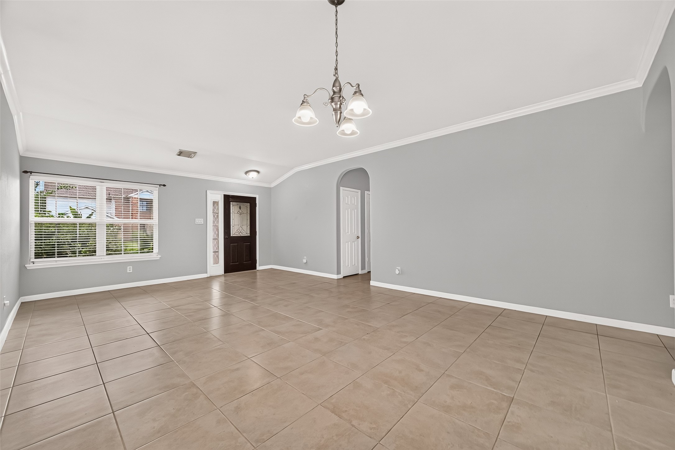3223 Legends Creek Drive Property Photo 2
