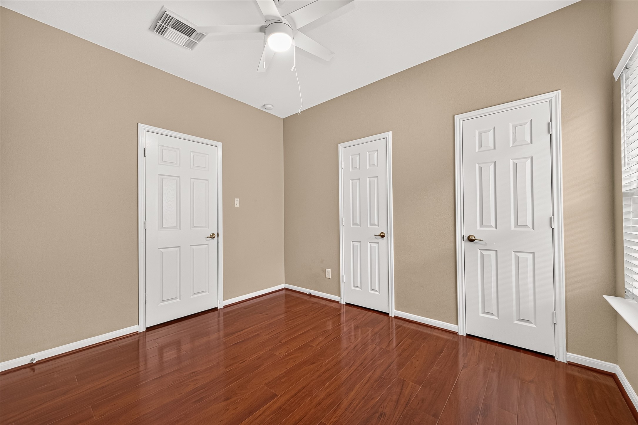 3223 Legends Creek Drive Property Photo 19
