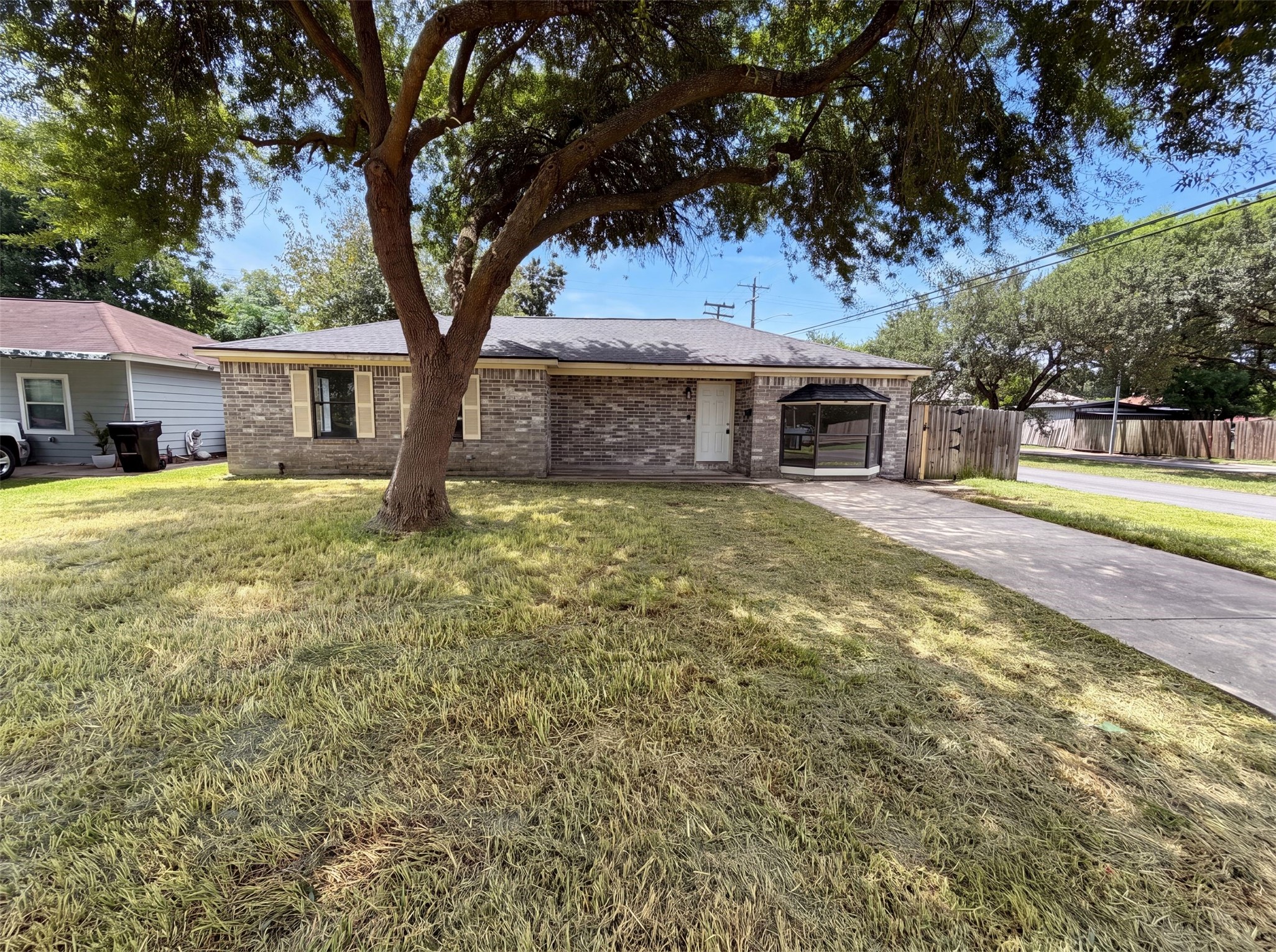10502 Bessemer Street Property Photo 1