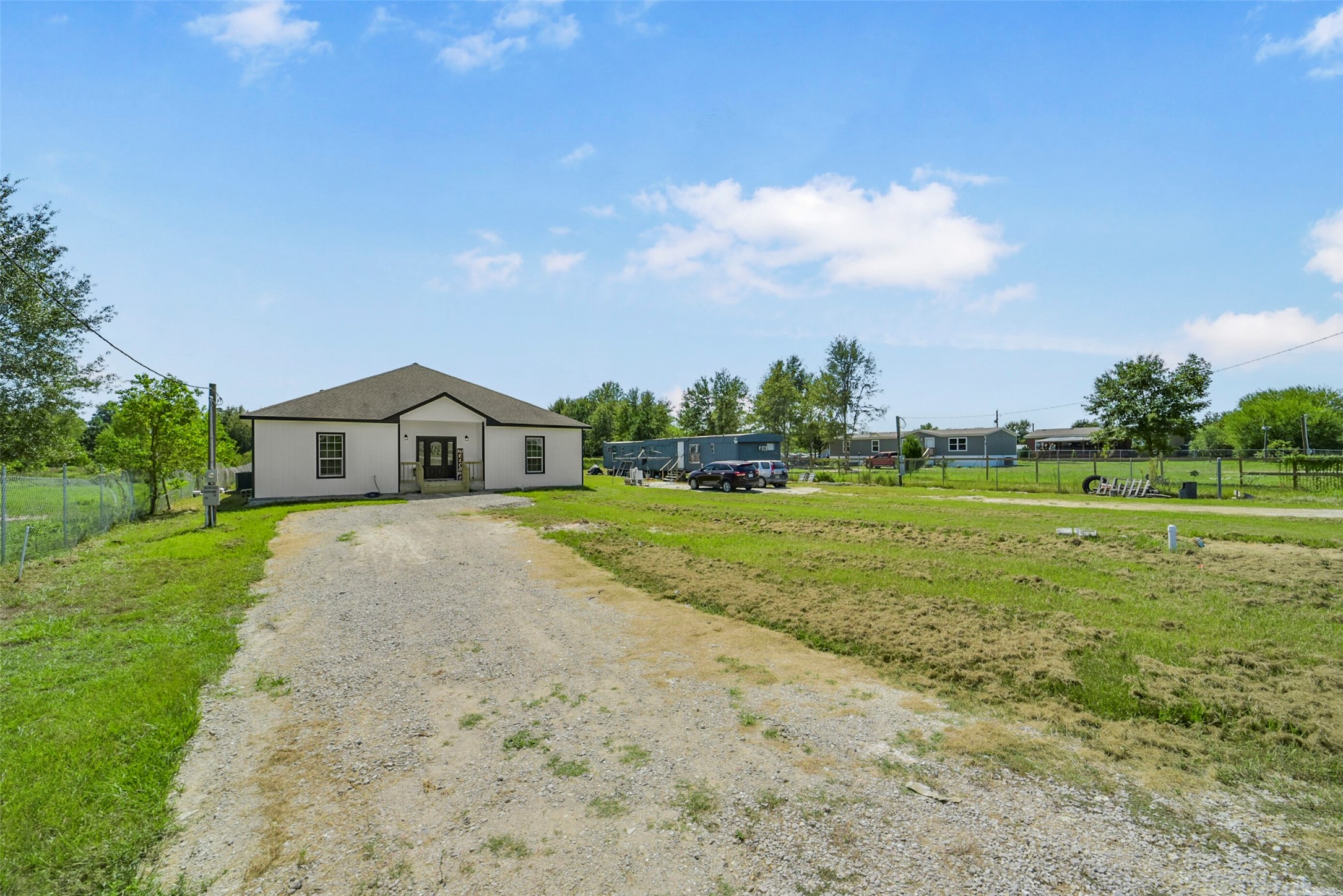 262 County Road 3552 Property Photo 9