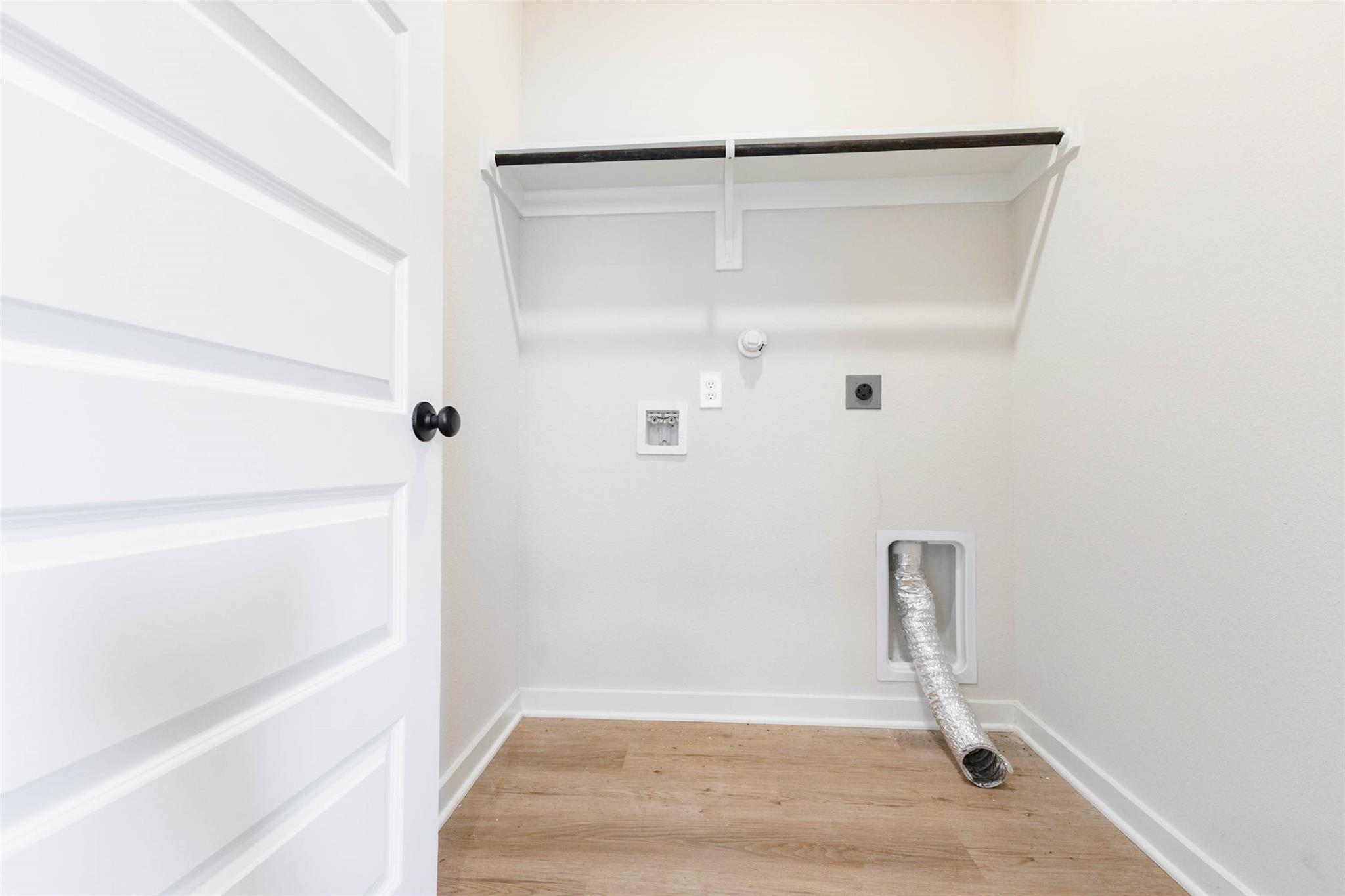 1007 Santee Ct Court Property Photo 14