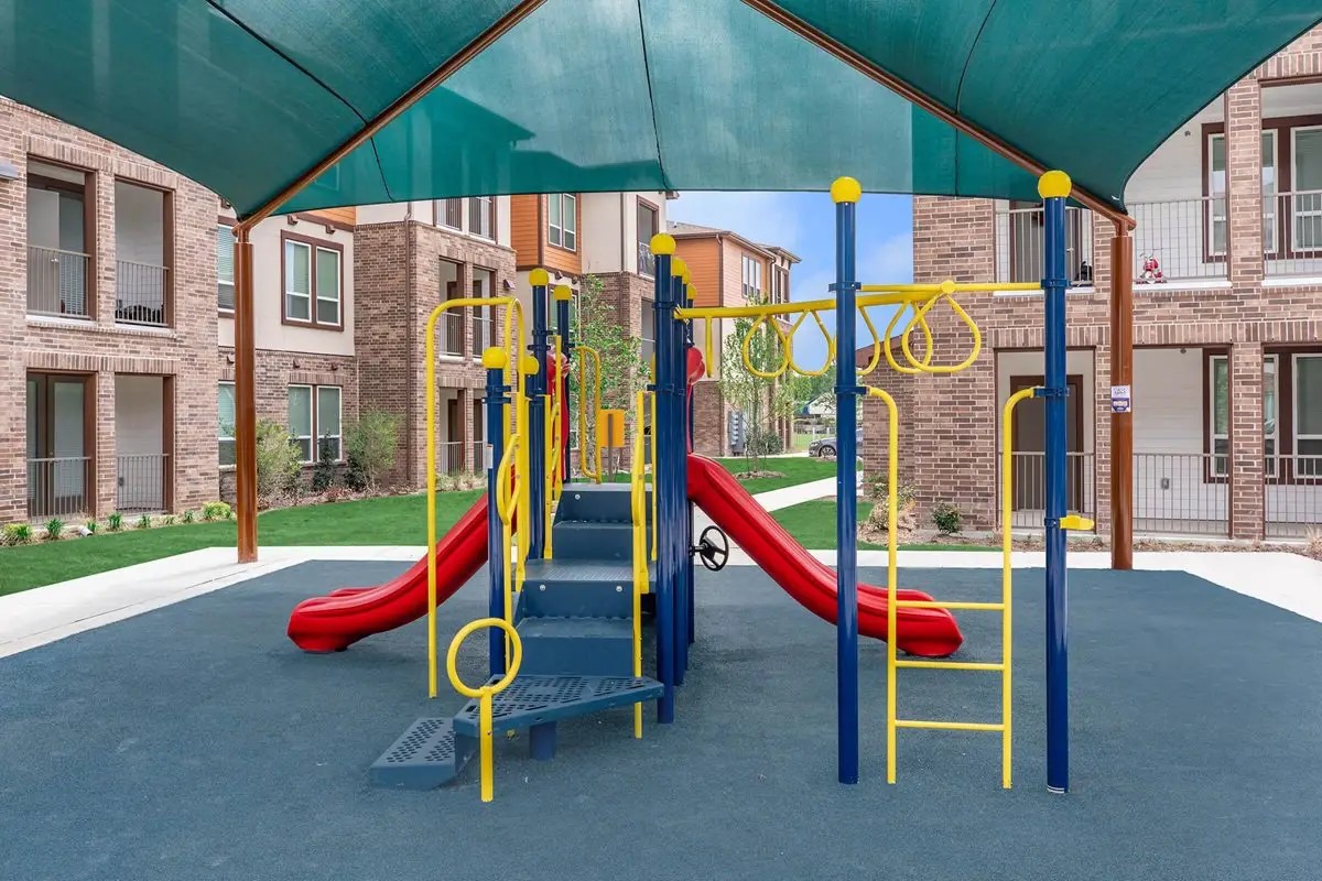 540 Richcrest Dr Property Photo 11