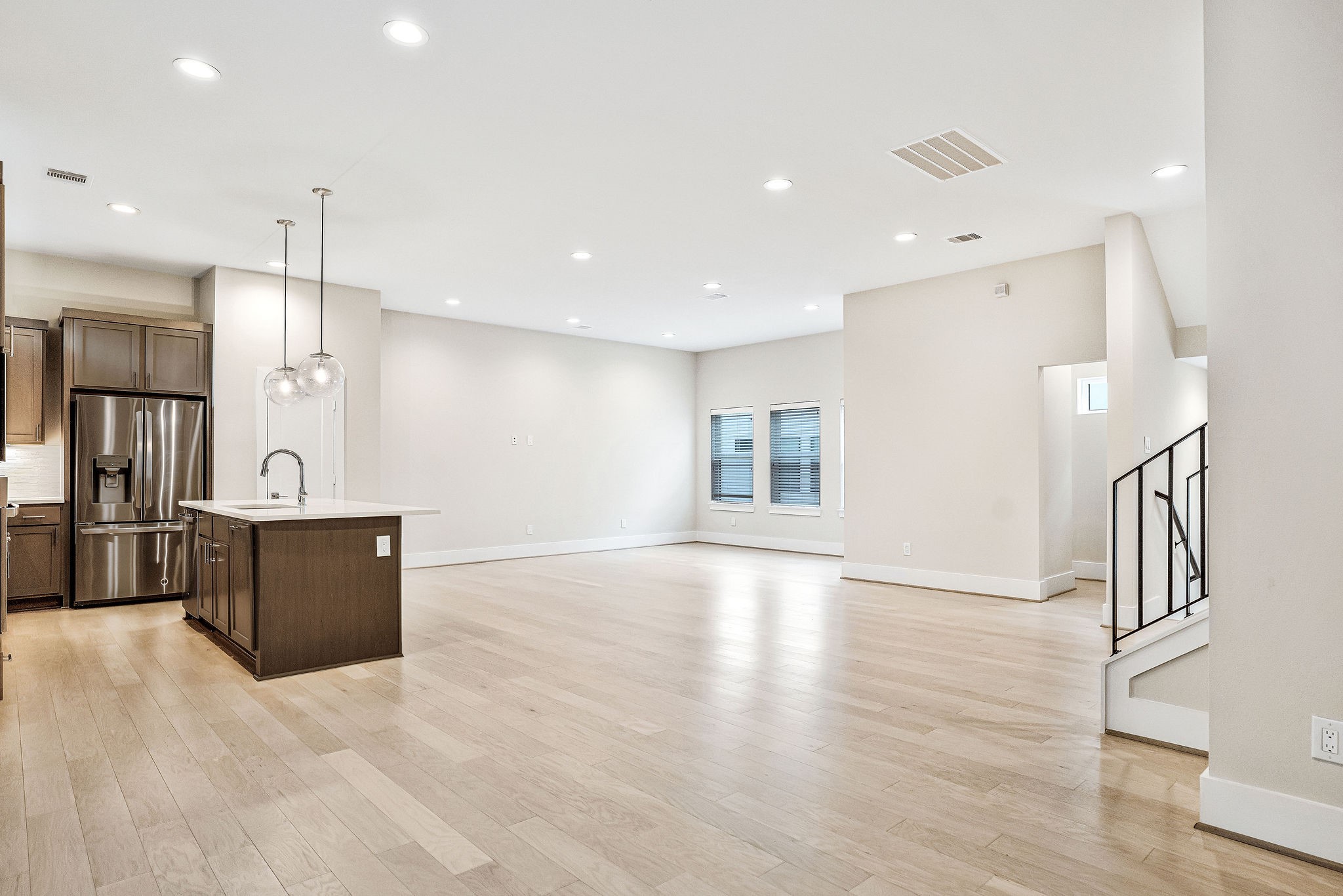 838 Fisher Street B Property Photo 7