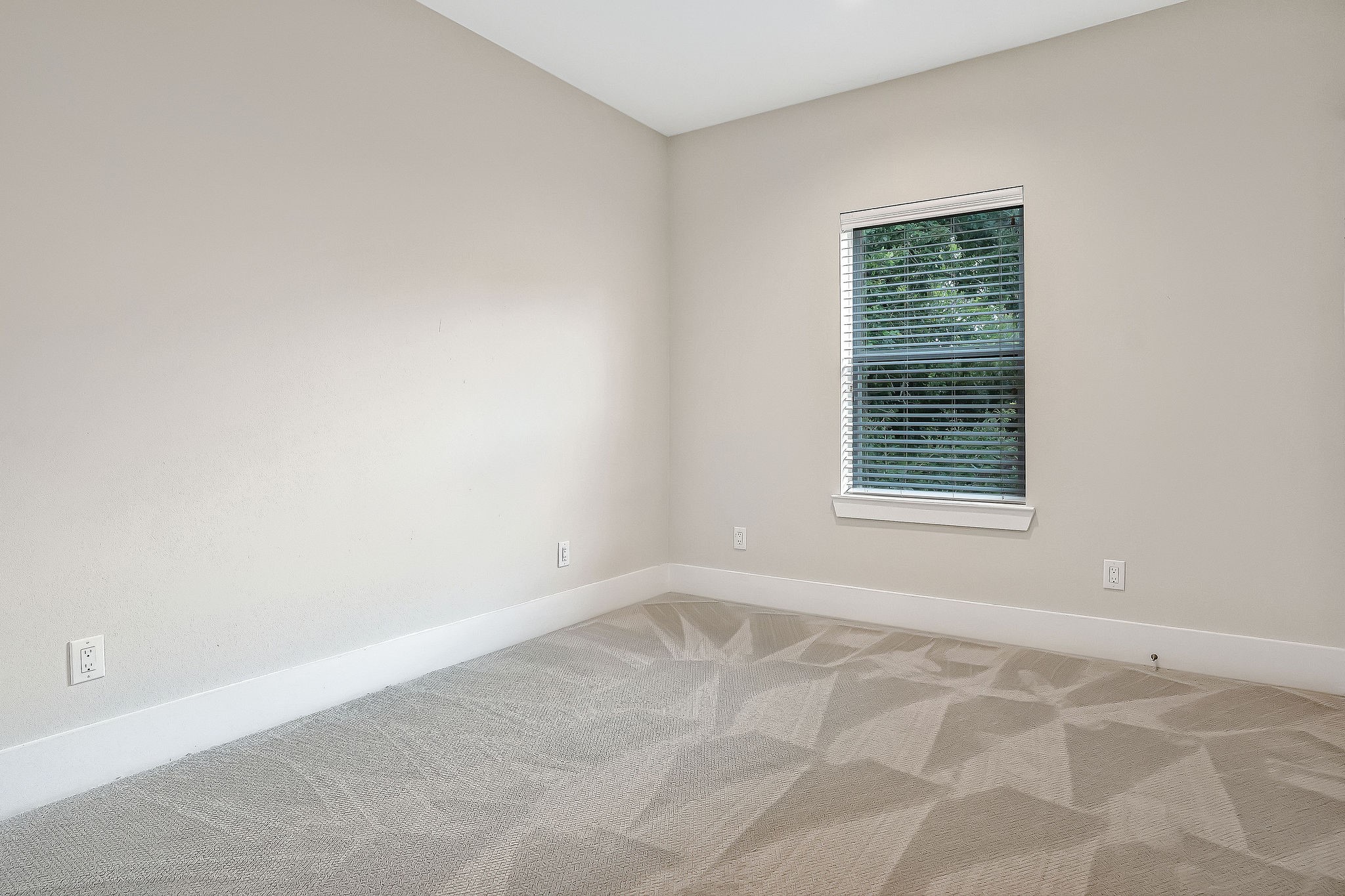 838 Fisher Street B Property Photo 18